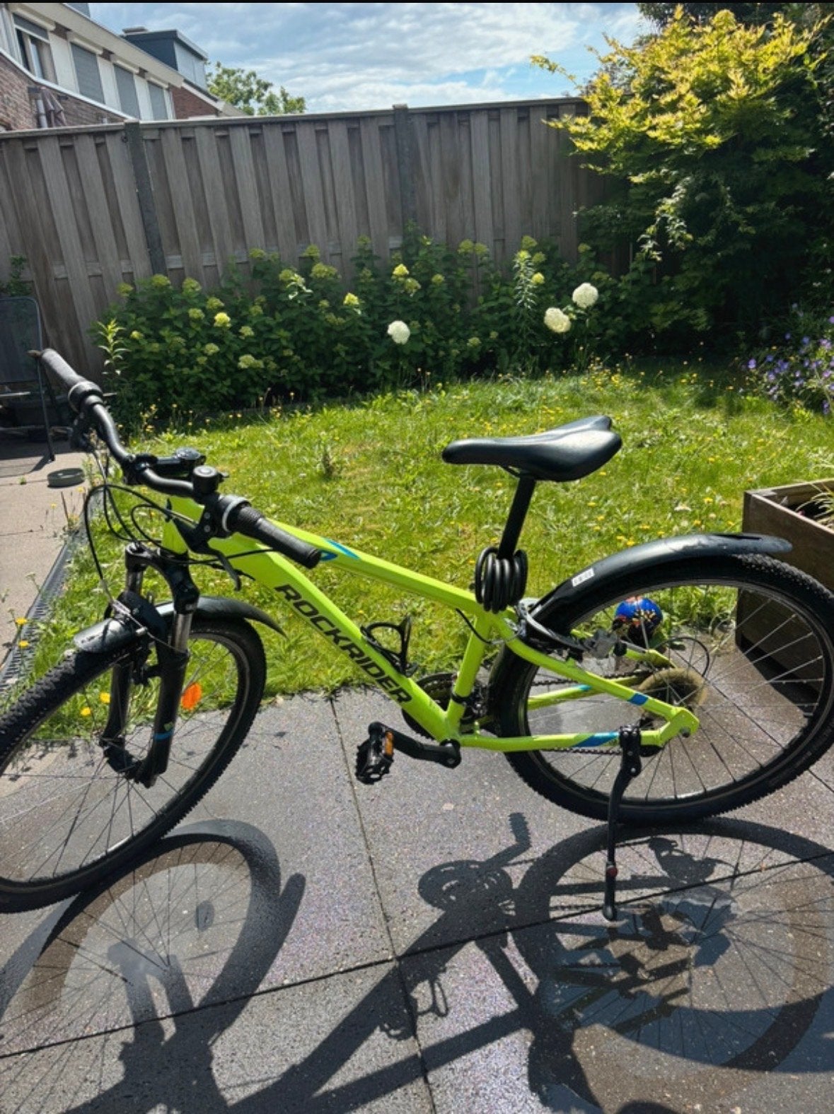 Rockrider mountainbike met helm, handschoenen en kleding, Fietsen en Brommers, Overige merken, Versnellingen, Zo goed als nieuw