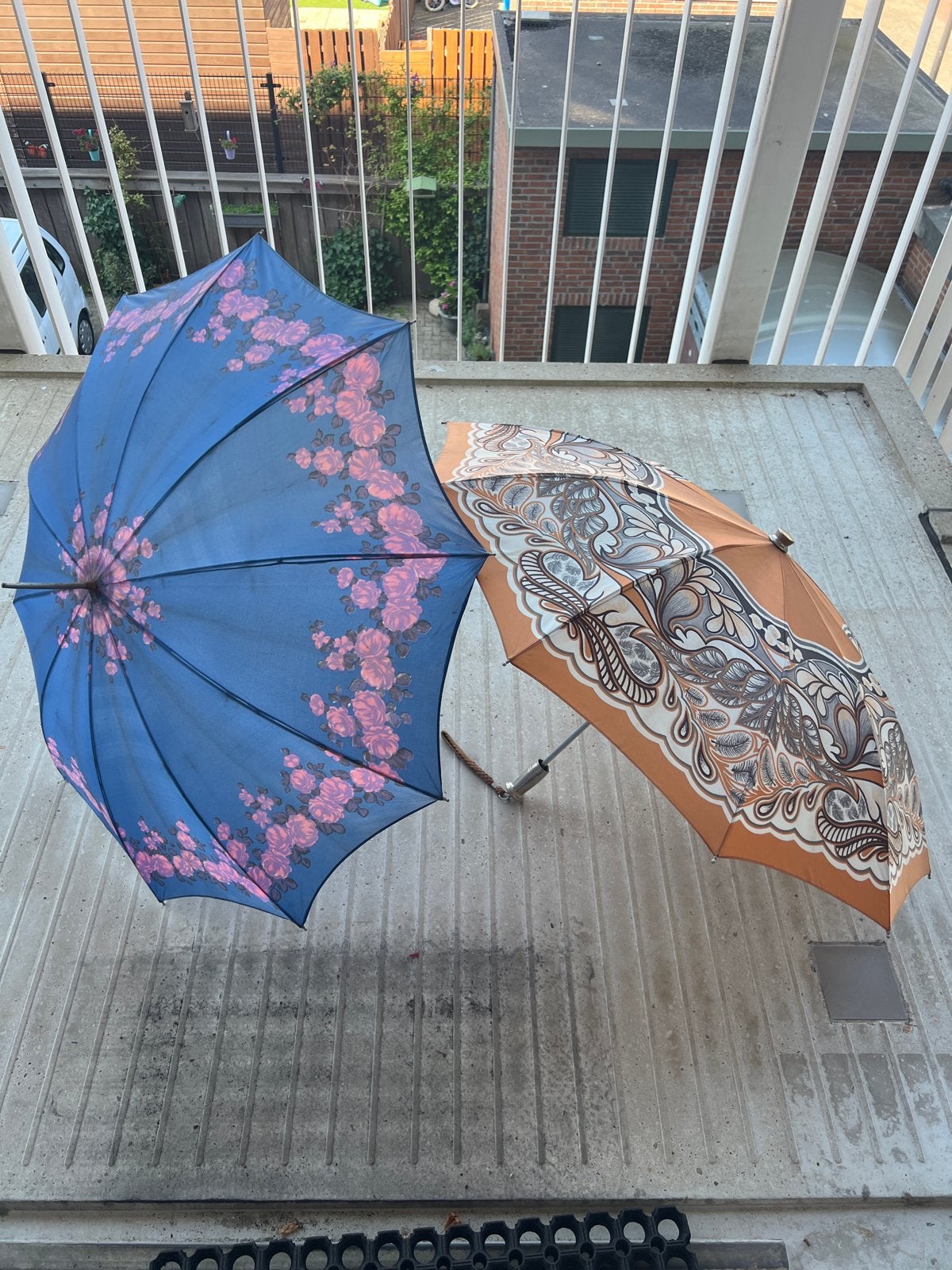 Vintage Paraplu's - Set van 2 met unieke designs, Ophalen, Gebruikt, Blauw