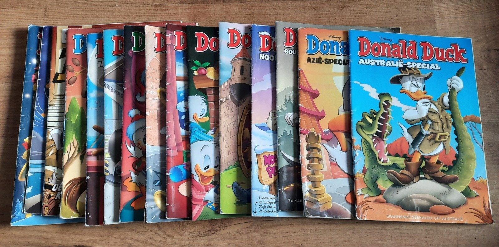 Donald Duck Specials, Meerdere comics, Ophalen of Verzenden, Gelezen, Europa