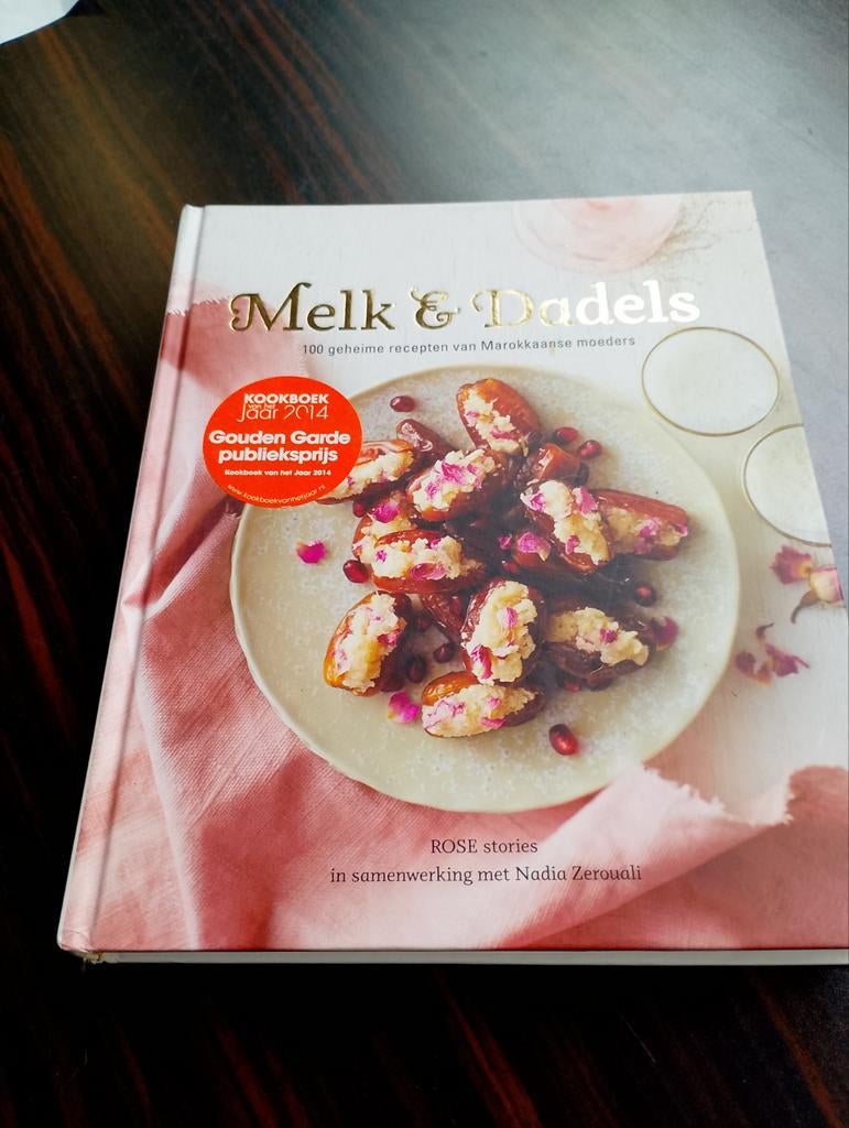 Nadia Zerouali - Melk & dadels, Nadia Zerouali, Azië en Oosters, Ophalen of Verzenden, Zo goed als nieuw