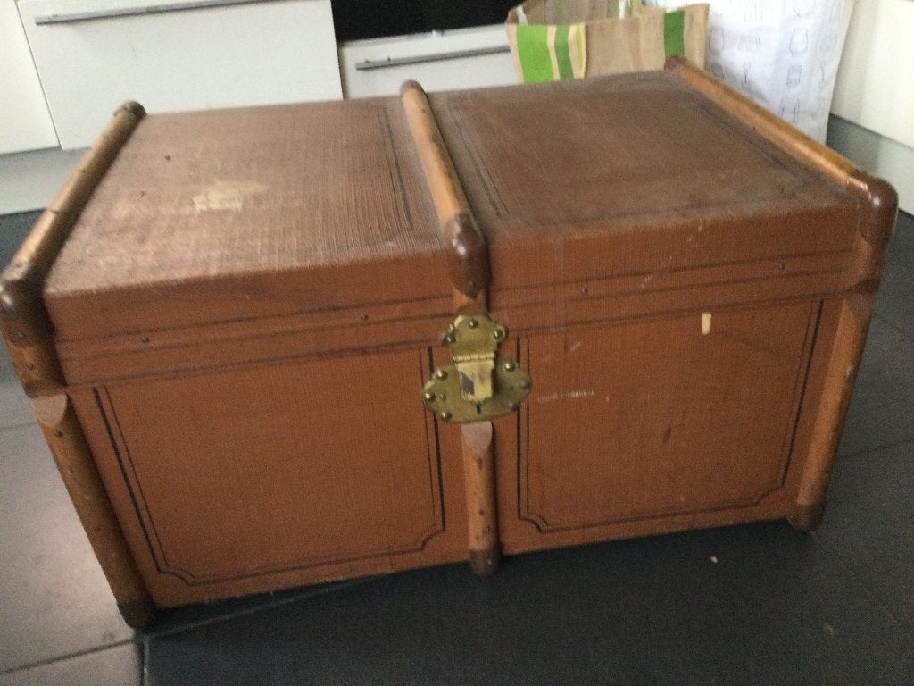 Grote oude hutkoffer, Ophalen, Gebruikt