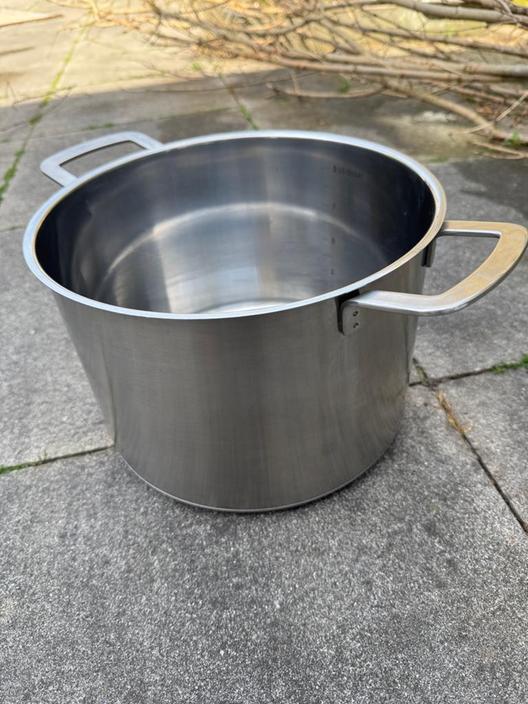 10, Liter, Ophalen of Verzenden, Zo goed als nieuw