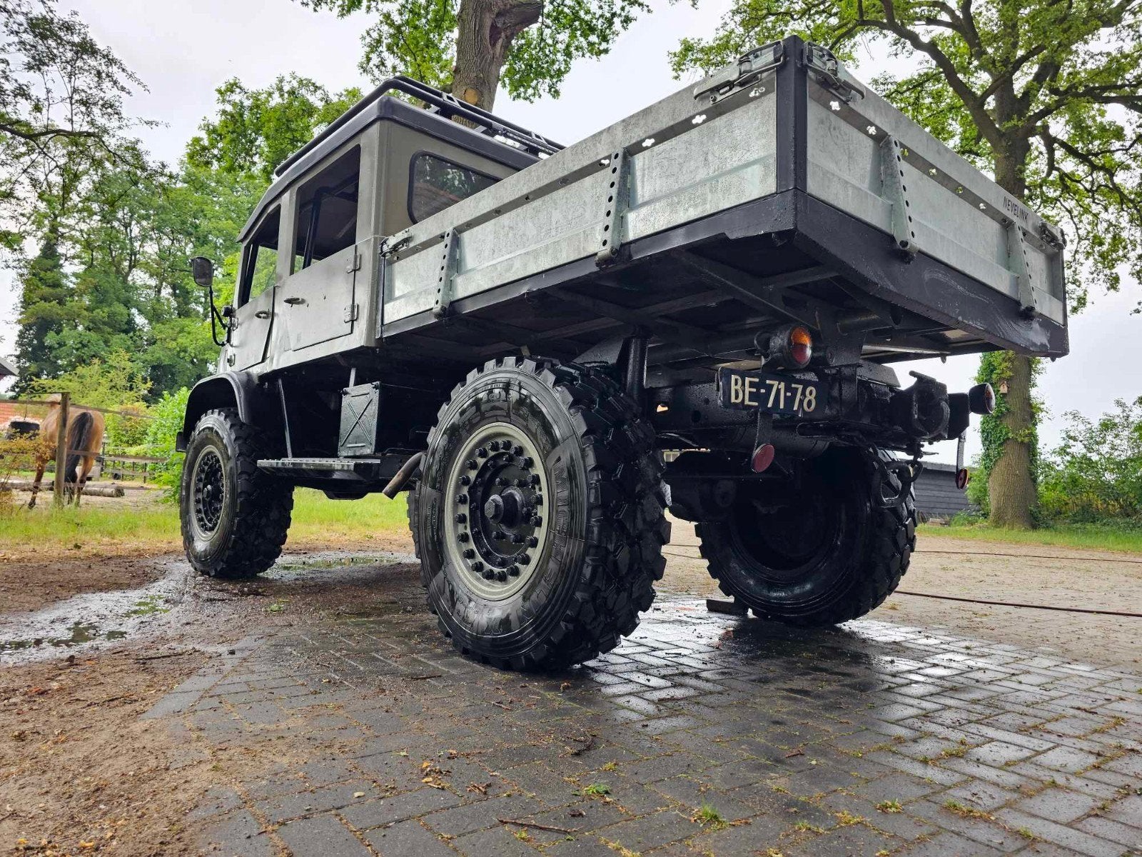 Mercedes- Benz Unimog 404 Doka 4x4, foto 2