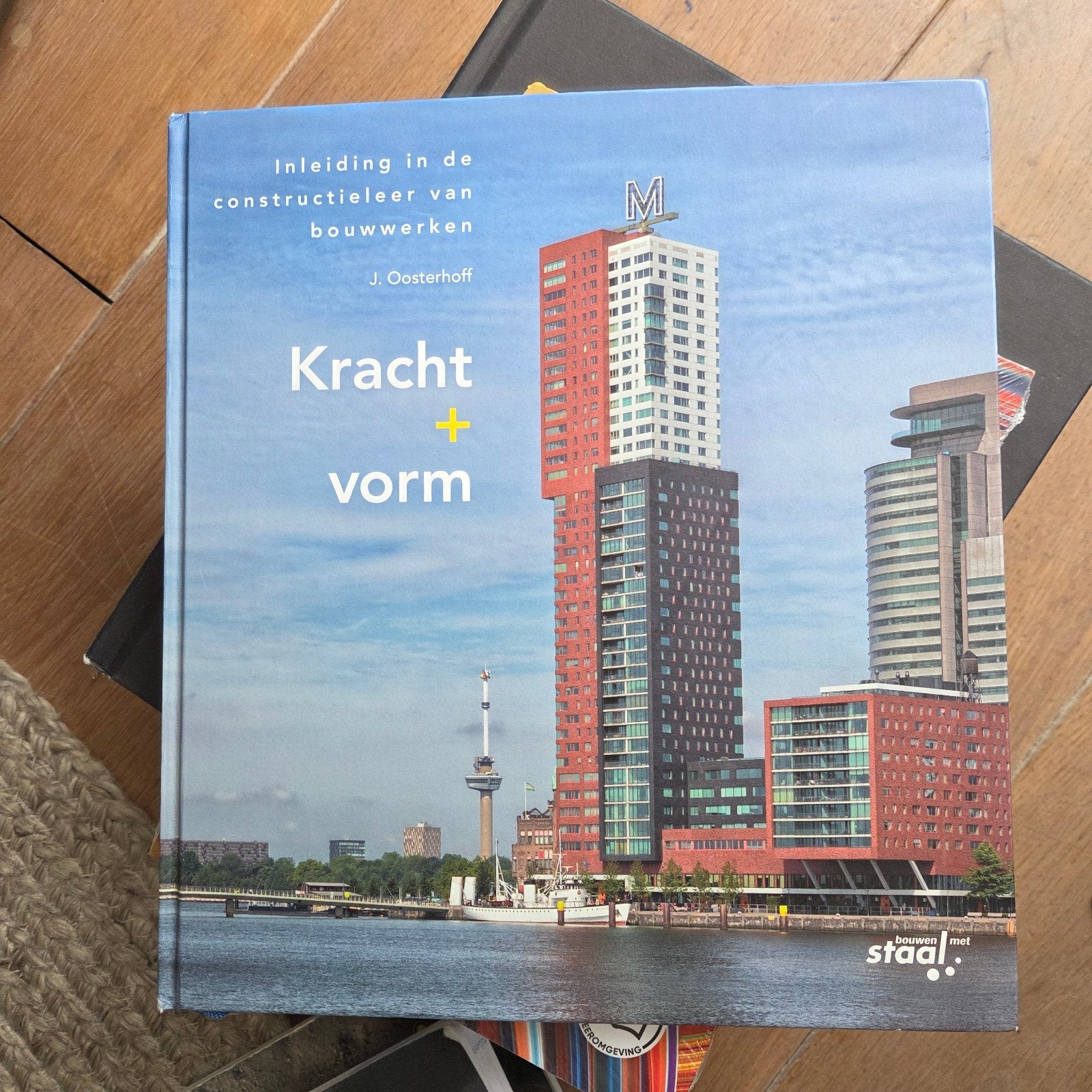 J. Oosterhoff - Kracht plus vorm, Ophalen of Verzenden, Zo goed als nieuw, J. Oosterhoff, Bouwkunde