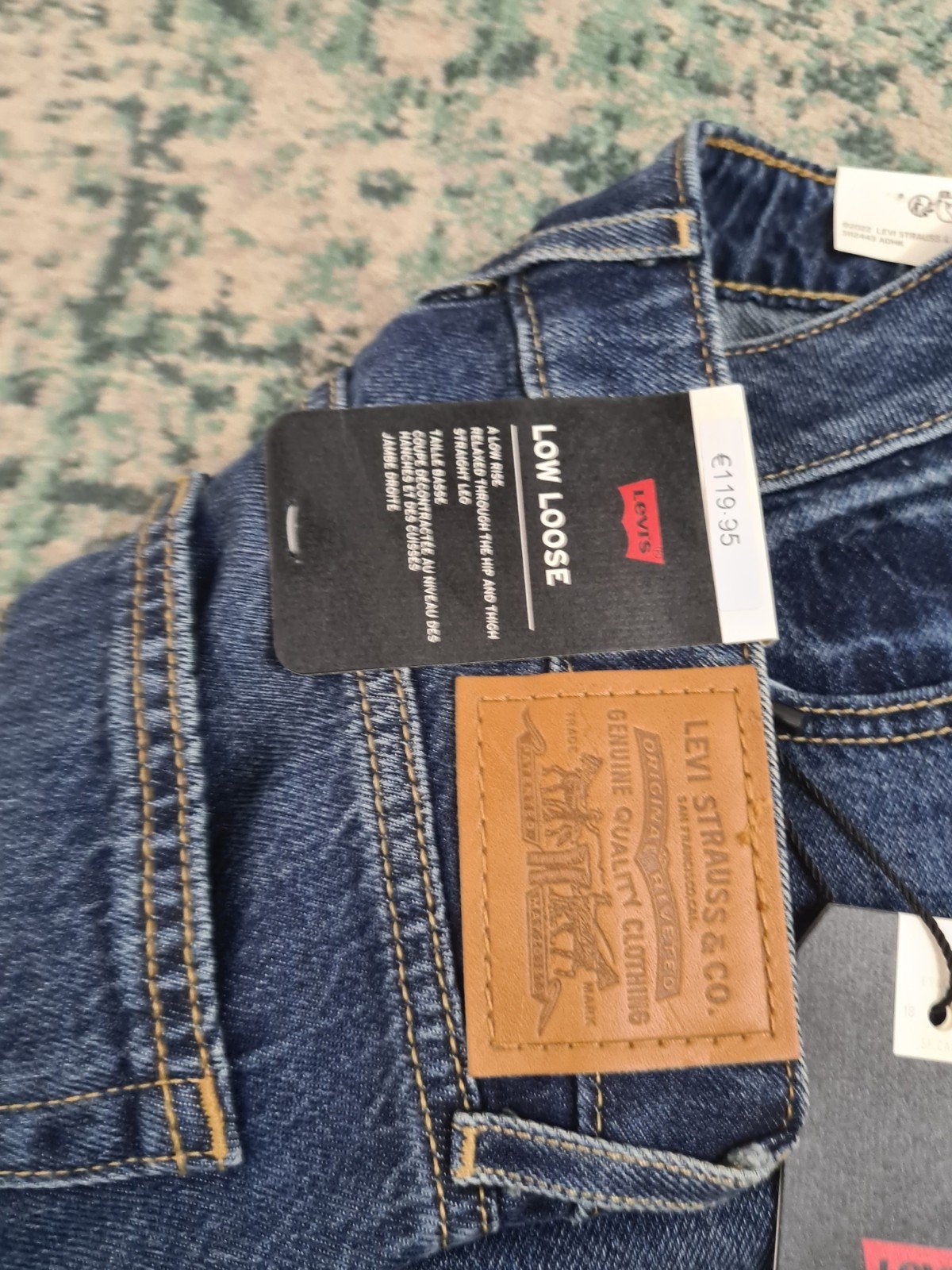 Levi's Low Loose W27 L30 Donkerblauw Nieuw Tulsi2730, Blauw, Nieuw, Ophalen of Verzenden, W27 (confectie 34) of kleiner