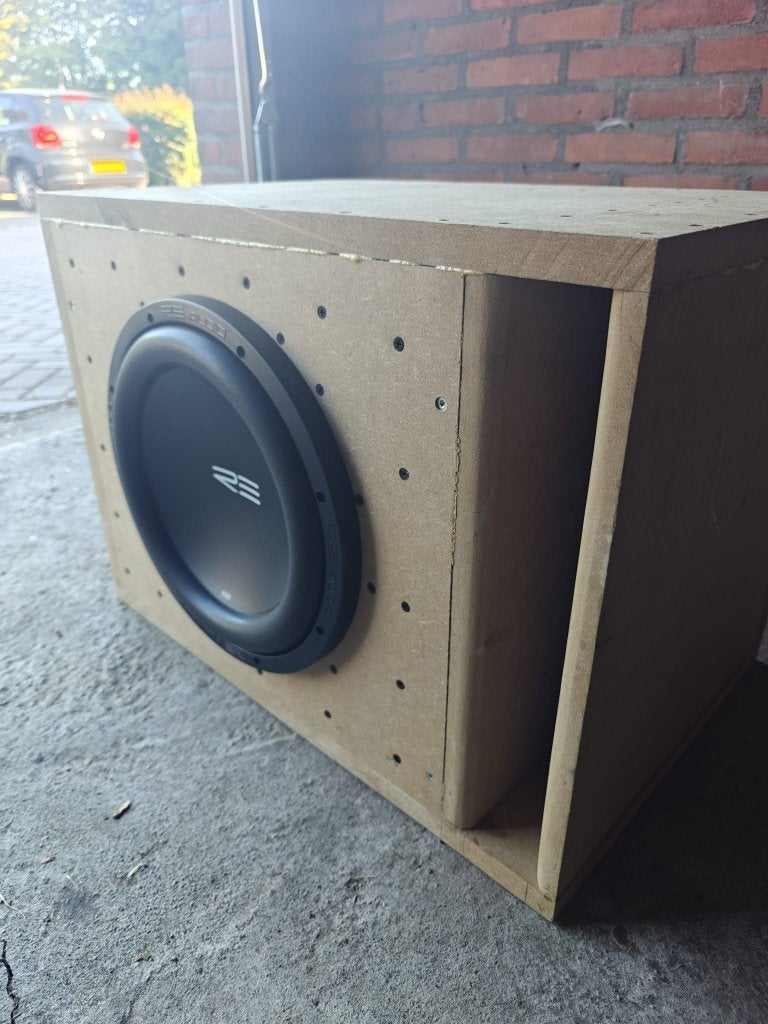 Subwoofer RE Audio 12" 750w RMS 2ohm + kicx 1050w rms 2 ohm, Ophalen, Gebruikt
