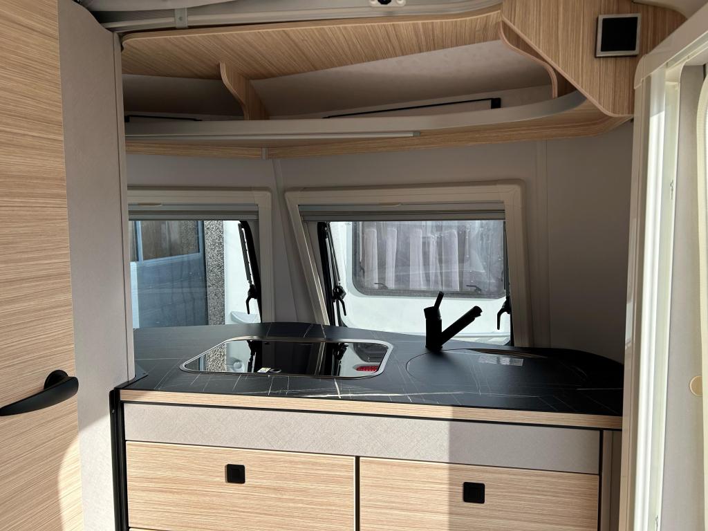 Eriba Touring Familia 320, Caravans en Kamperen, Caravans, Kachel, Bedrijf, Tot en met 3, Eriba
