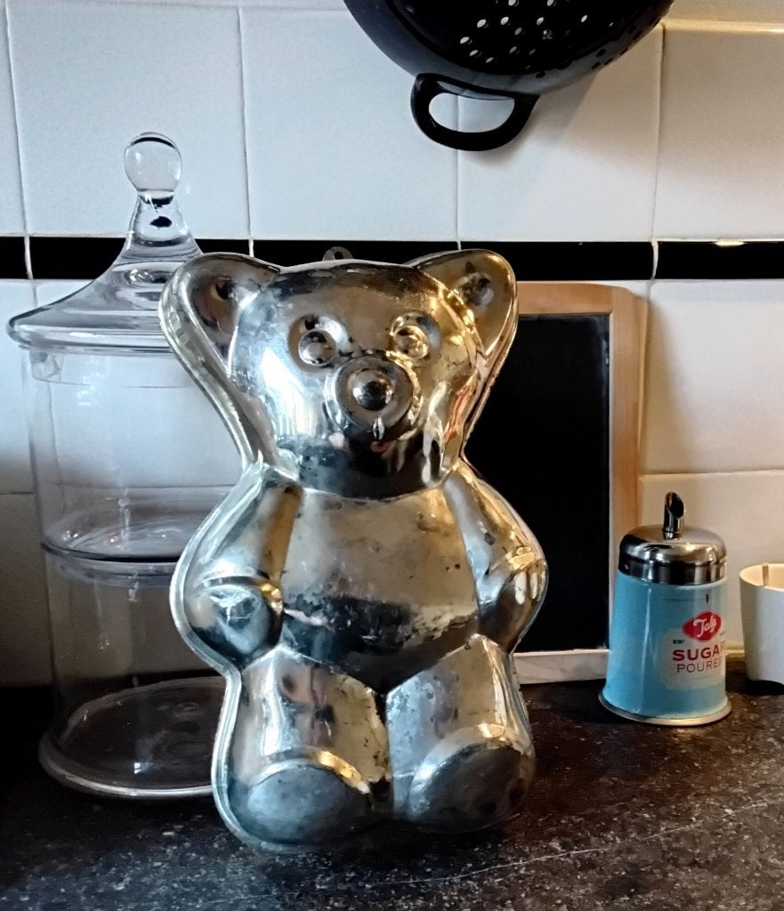 Vintage, retro bakvorm - bakblik - cakevorm - beer - 30 cm h, Ophalen of Verzenden