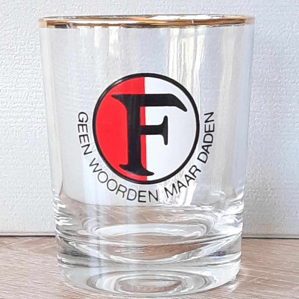 Feyenoord Whisky glas uit de begin jaren 60. In NIEUW staat!, Verzamelen, Verzenden, Zo goed als nieuw, Feyenoord, Overige typen