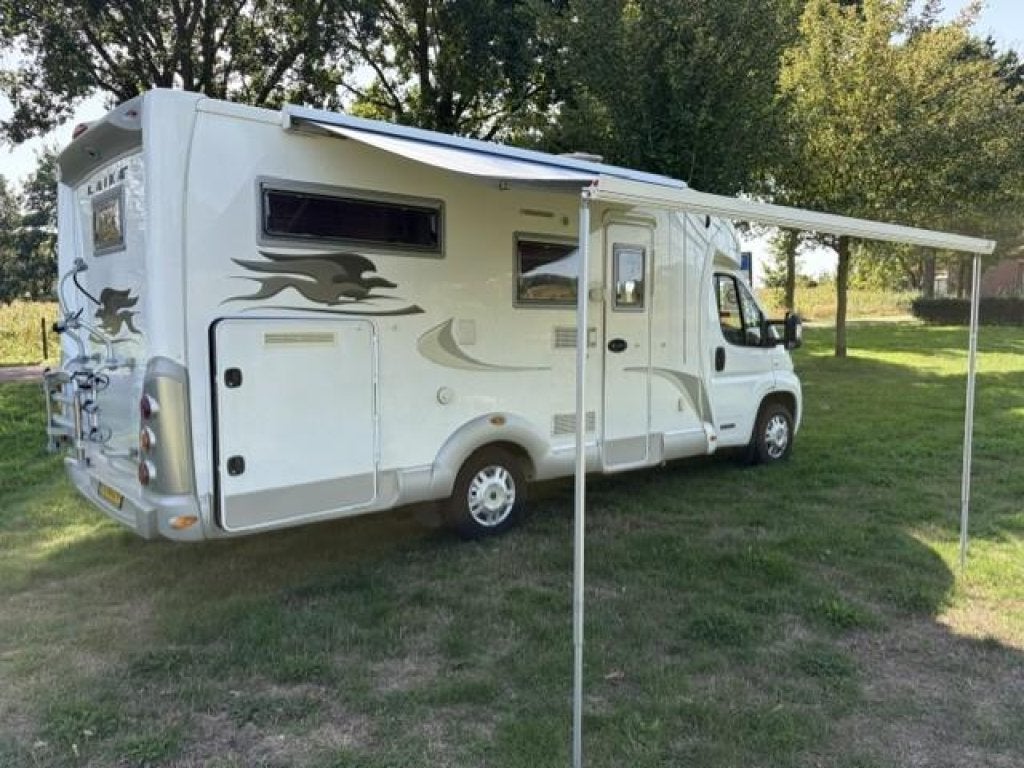 Laika X 660 R Enkele bedden, Koelkast, Ringverwarming, Fiat, 6 tot 7 meter