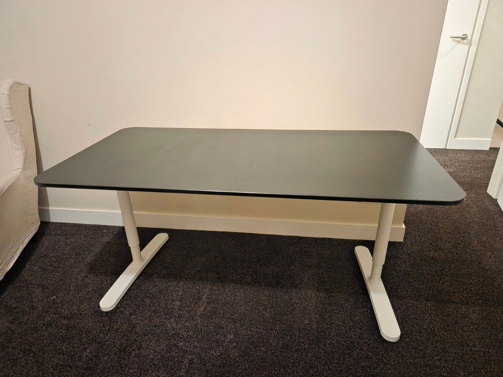 Bureau Ikea BEKANT 160x80 zwart/bruin, Huis en Inrichting, 120 cm, Zo goed als nieuw, IKEA, Overige materialen