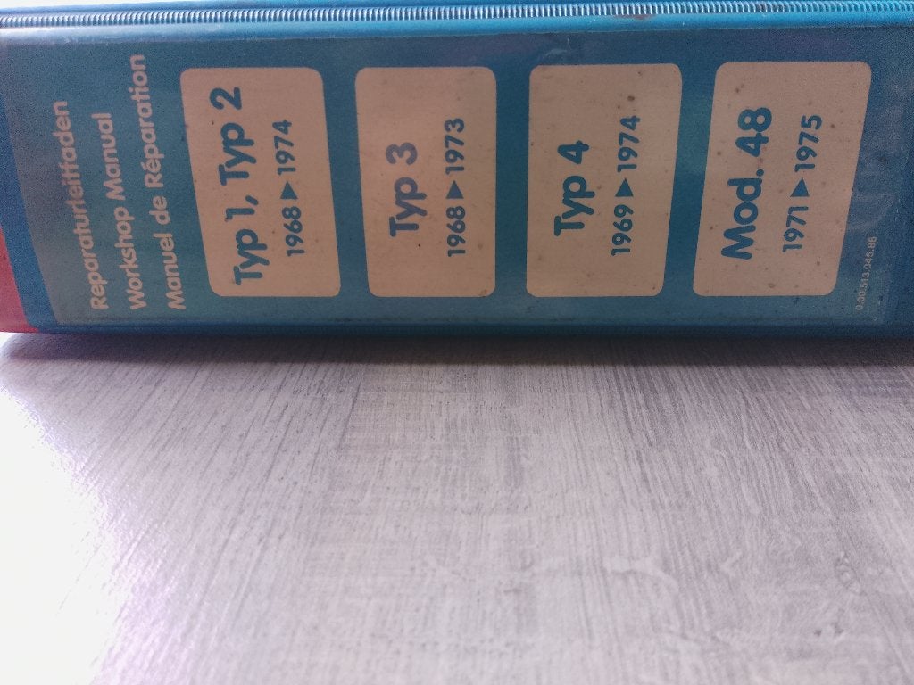 Uniek en Zeldzaam Oud Volkswagen Dealer Werkplaatsboek 68-75, Ophalen of Verzenden, Gelezen, Volkswagen