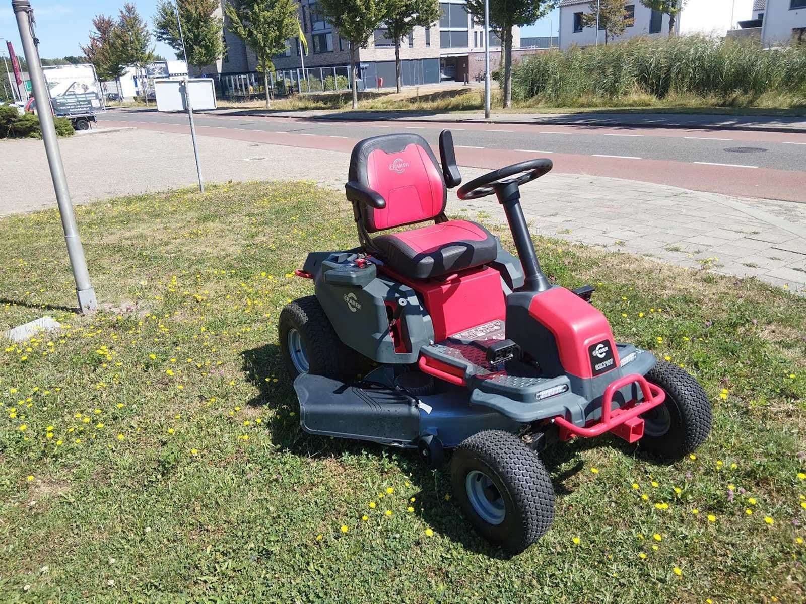2024 Cramer 82lt107 Zitmaaier, Maaier
