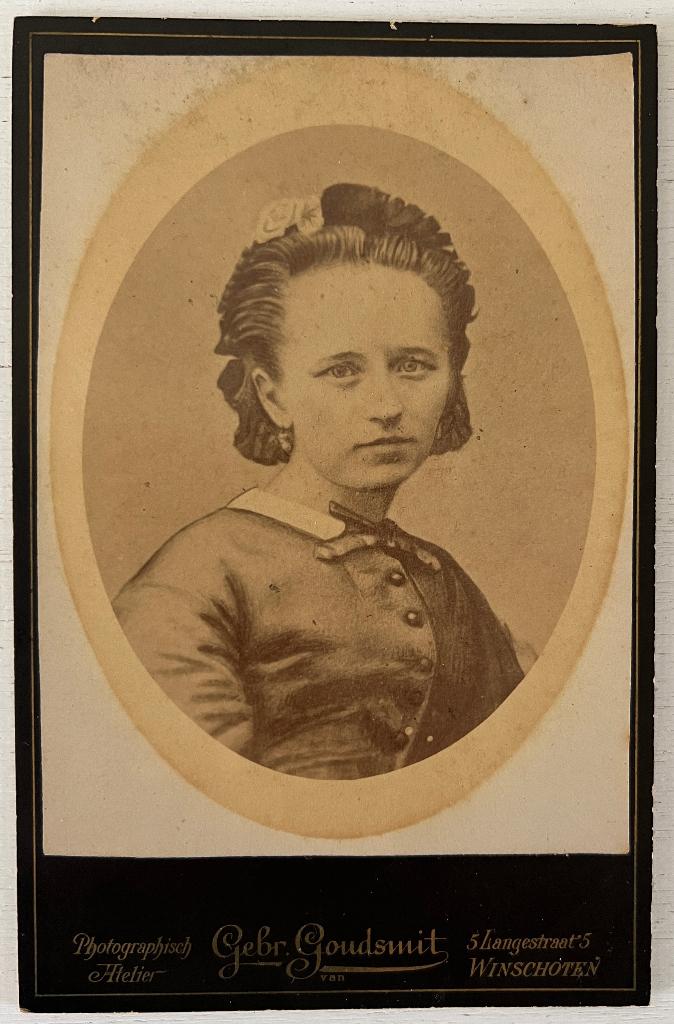 Portret vrouw Foto De Gebr. Goudsmit Winschoten voor 1882, Foto, Ophalen of Verzenden, Zo goed als nieuw, Voor 1940