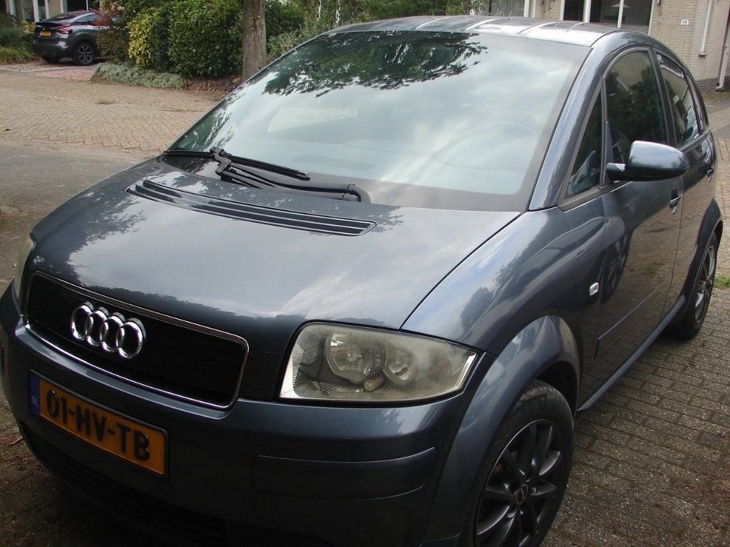Audi A2 1.4 55KW 2002 Grijs, Auto's, Voorwielaandrijving, Stof, 74 pk, 4 cilinders