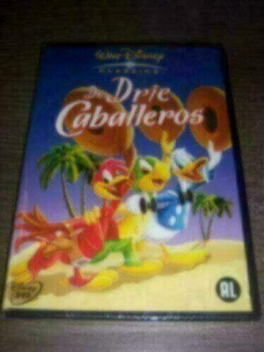 Walt Disney Classics De Drie Caballeros nieuw , Cd's en Dvd's, Dvd's | Tekenfilms en Animatie, Zo goed als nieuw, Amerikaans, Tekenfilm