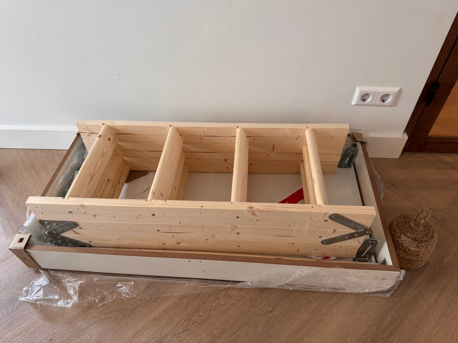 Pertura Zoldertrap Niobe 120 x 60 cm vuren isolerend, Ophalen, Trap, Zo goed als nieuw, Opvouwbaar of Inschuifbaar