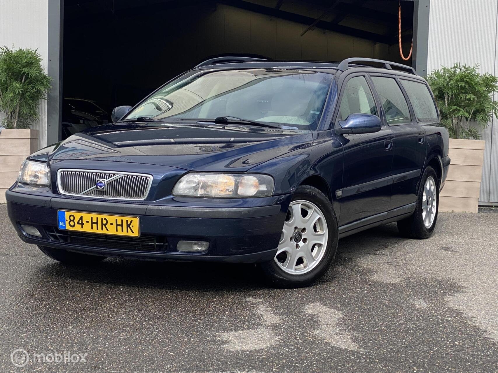 Volvo V70 2.4 Comfort Line | NAP | APK | AIRCO | AUTOMAAT |, Auto's, Blauw, 170 pk, 750 kg, 5 stoelen