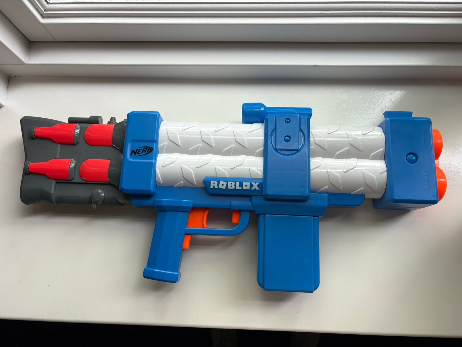 NERF Roblox Adopt Me actiespeelgoed blauw bijna nieuw, Ophalen of Verzenden, Zo goed als nieuw