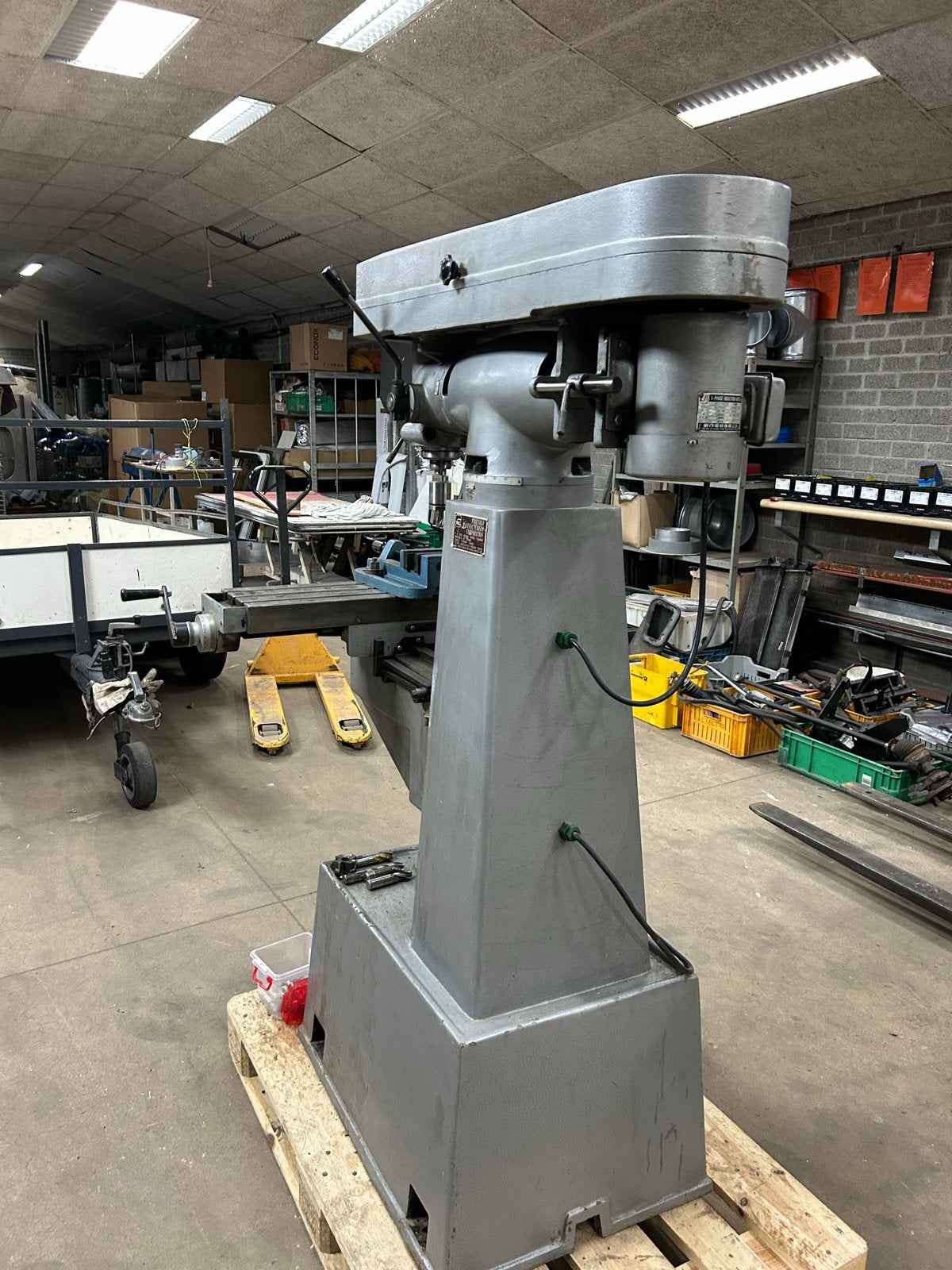 Professionele Frees-/Boormachine - Vertical Milling Machine, Ophalen of Verzenden, Gebruikt, Elektrisch, Overige soorten