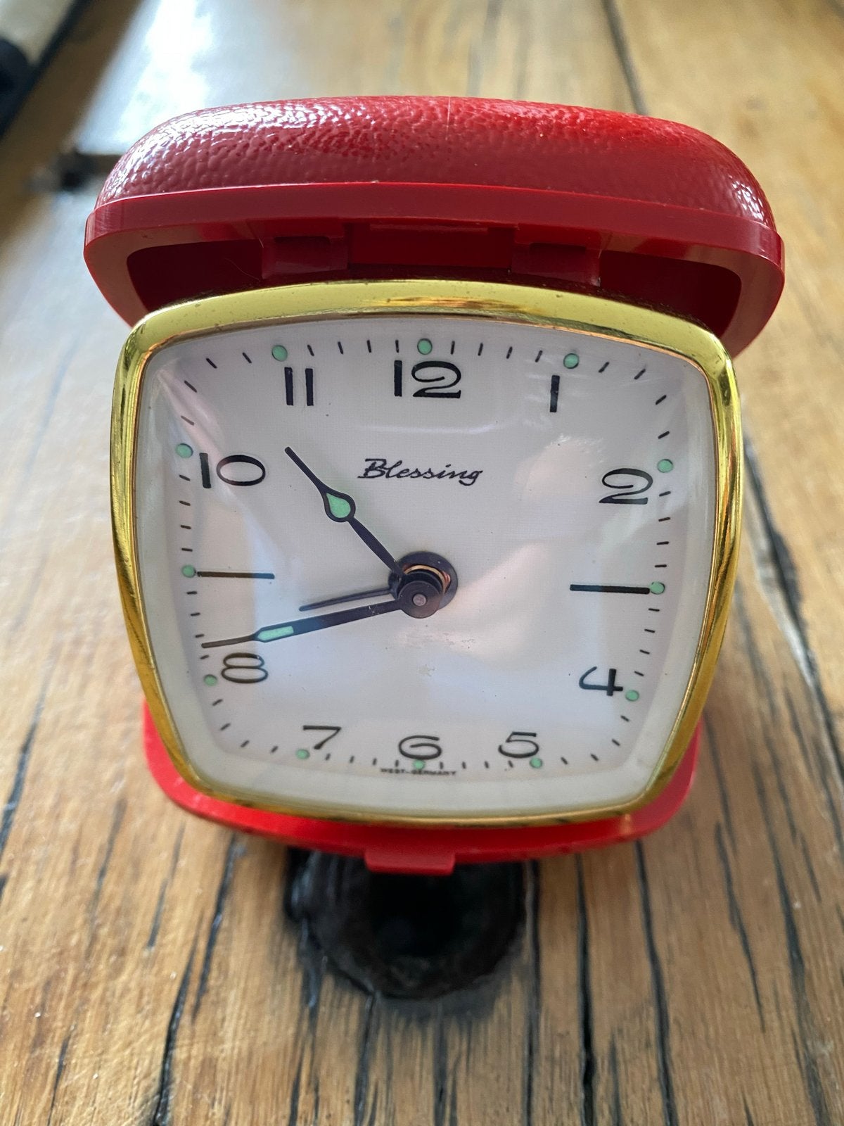 Vintage Reiswekker Rood uit de jaren 70, Analoog, Ophalen of Verzenden, Zo goed als nieuw, Retro