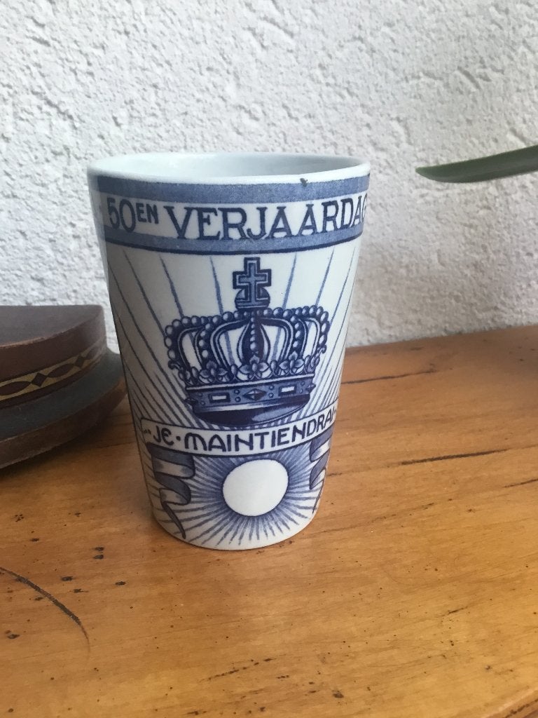 beker 50 jaar 1880 - 1930 koningin Wilhelmina, Verzamelen, Koninklijk Huis en Royalty, Ophalen of Verzenden, Zo goed als nieuw
