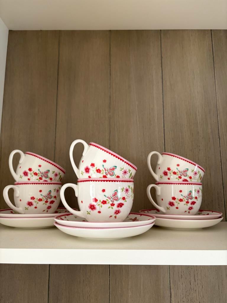 Room Seven servies - 12 kop en schotel, Huis en Inrichting, Gebruikt, Keramiek, Ophalen of Verzenden, Overige stijlen