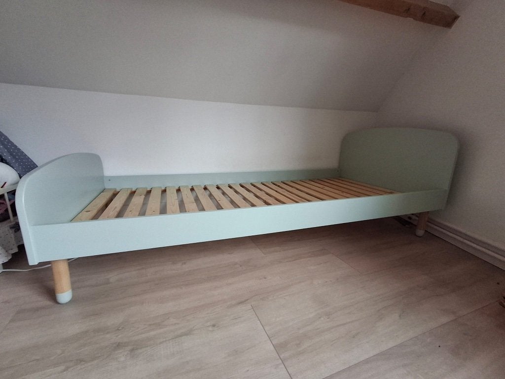 kinderbed mint groen, Ophalen, 85 tot 100 cm, Zo goed als nieuw, Lattenbodem