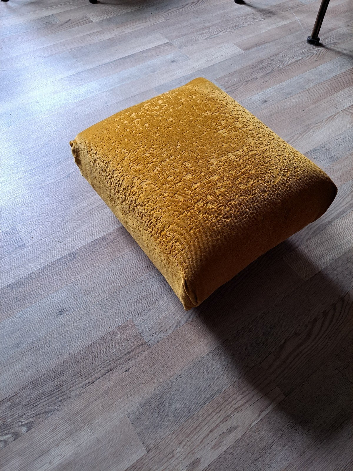 Klein poefje - Okergeel, Ophalen, Minder dan 50 cm, Gebruikt, Vierkant