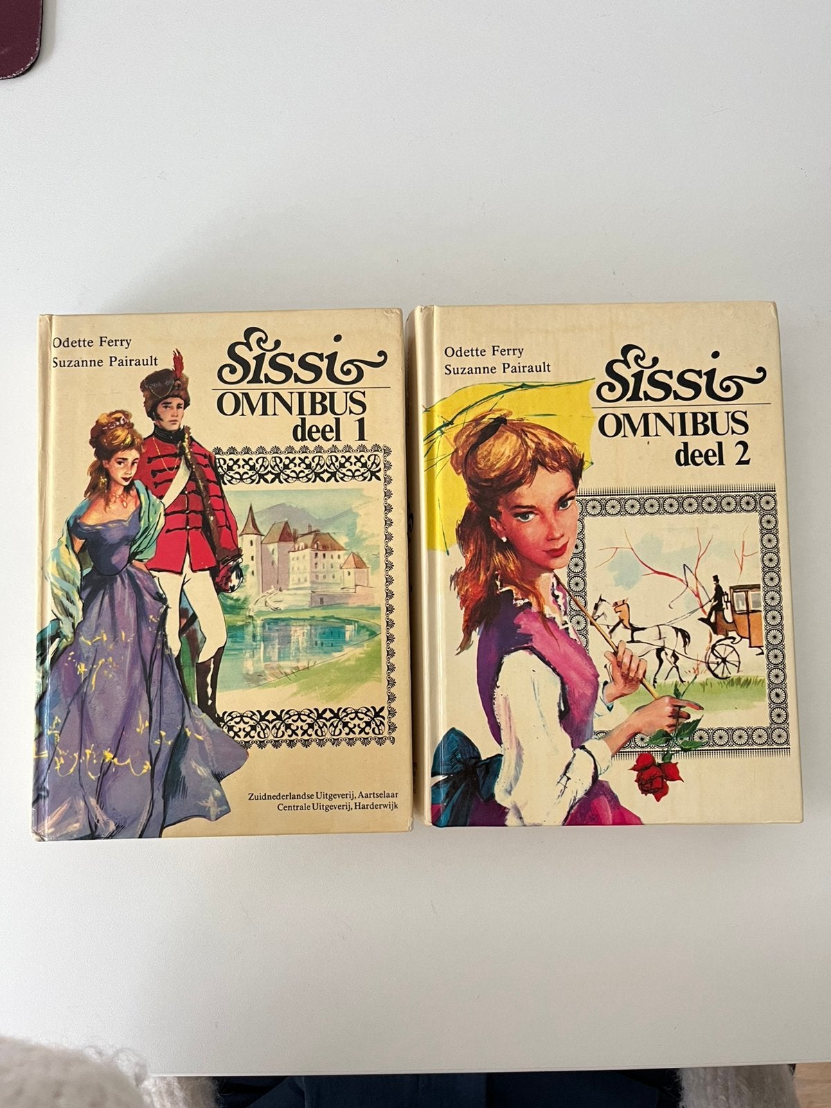 Sissi Omnibus - deel 1 en 2, Boeken, Ophalen of Verzenden, Zo goed als nieuw, Fictie