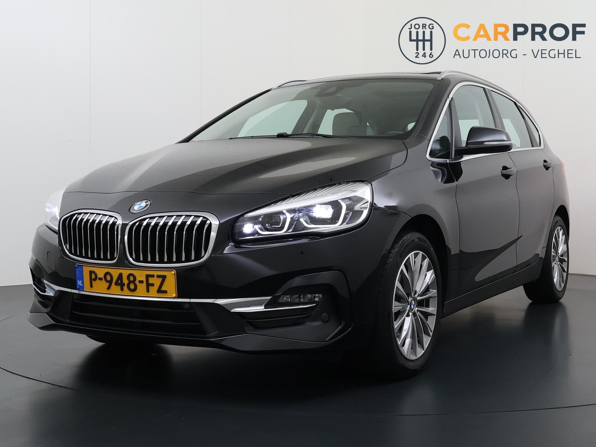 BMW 2-serie Active Tourer 218i Panoramadak | Trekhaak | Came, Auto's, 136 pk, Gebruikt, Euro 6, Automatische klimaatregeling