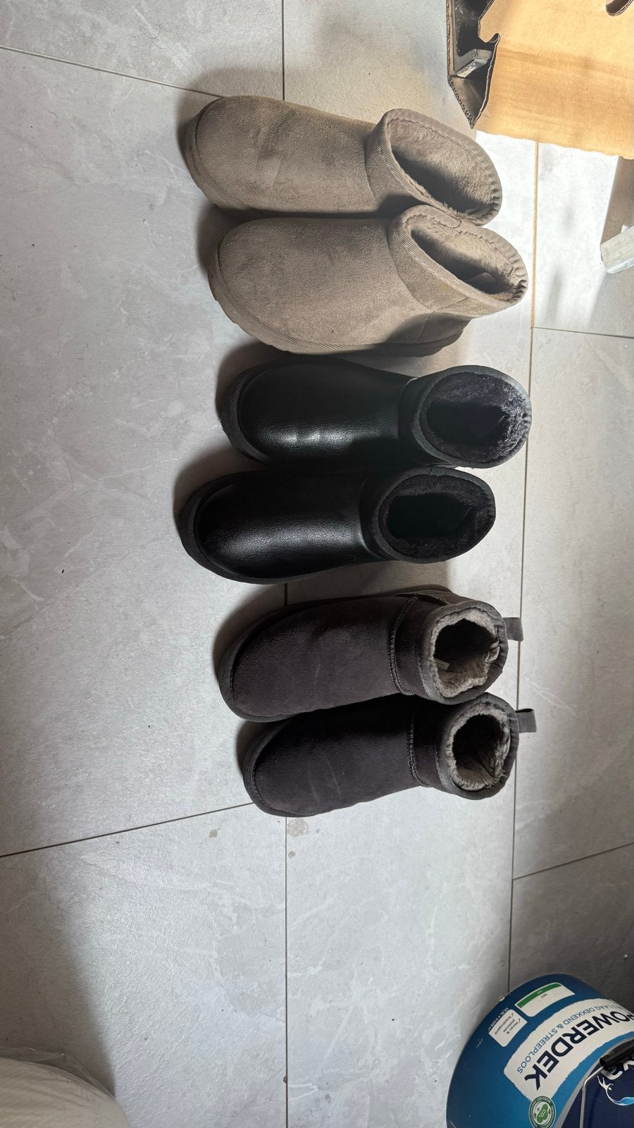 Drie paar warme winterlaarzen (Uggs-stijl) 36/37, Ophalen of Verzenden, Gedragen, Zwart, Lage of Enkellaarzen