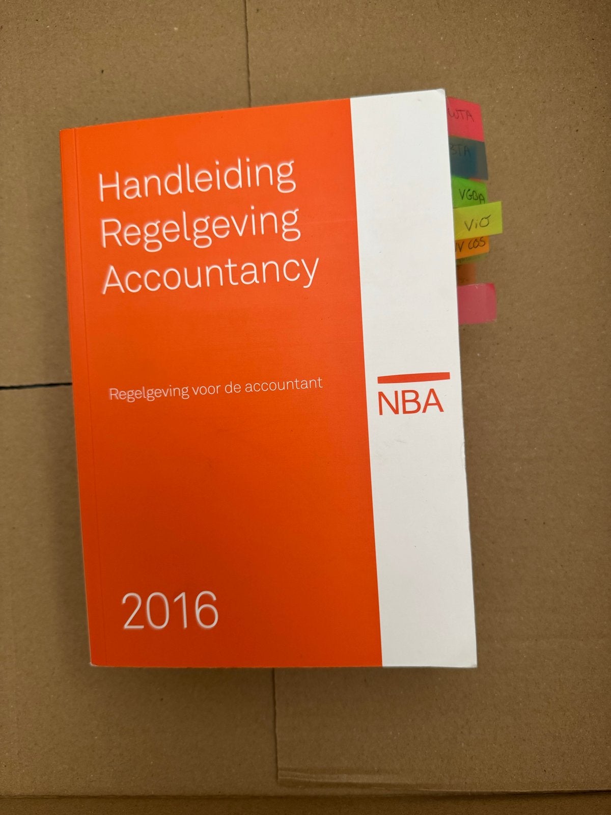 Handleiding Regelgeving Accountancy 2016 - NBA, Ophalen of Verzenden, Gamma, Gelezen, HBO