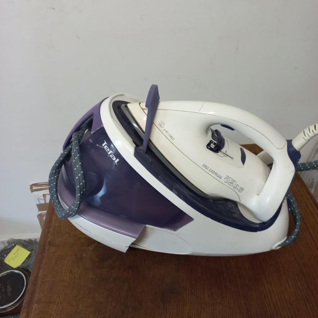 Tefal stoomstrijkijzer, Witgoed en Apparatuur, Strijkijzers en Strijkplanken, Ophalen, Gebruikt, Strijkijzer met snoer