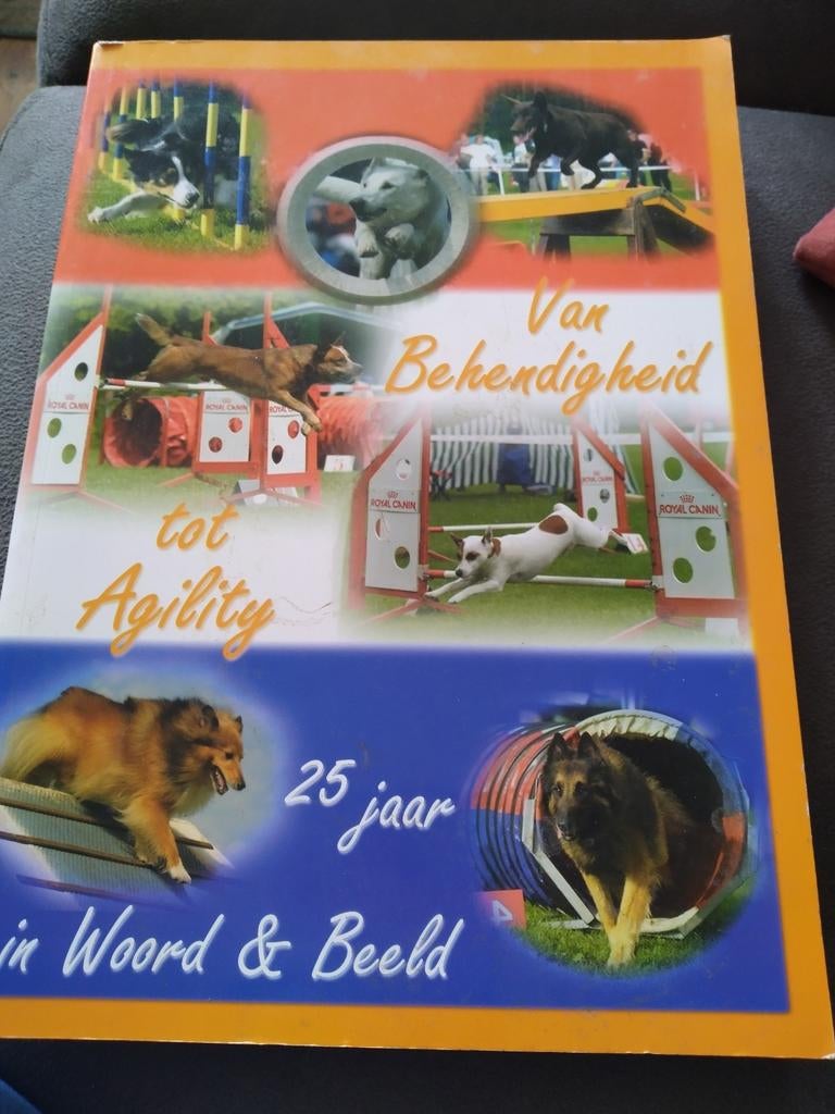 Van Bekendheid tot Agility - 25 jaar in Woord & Beeld, Ophalen