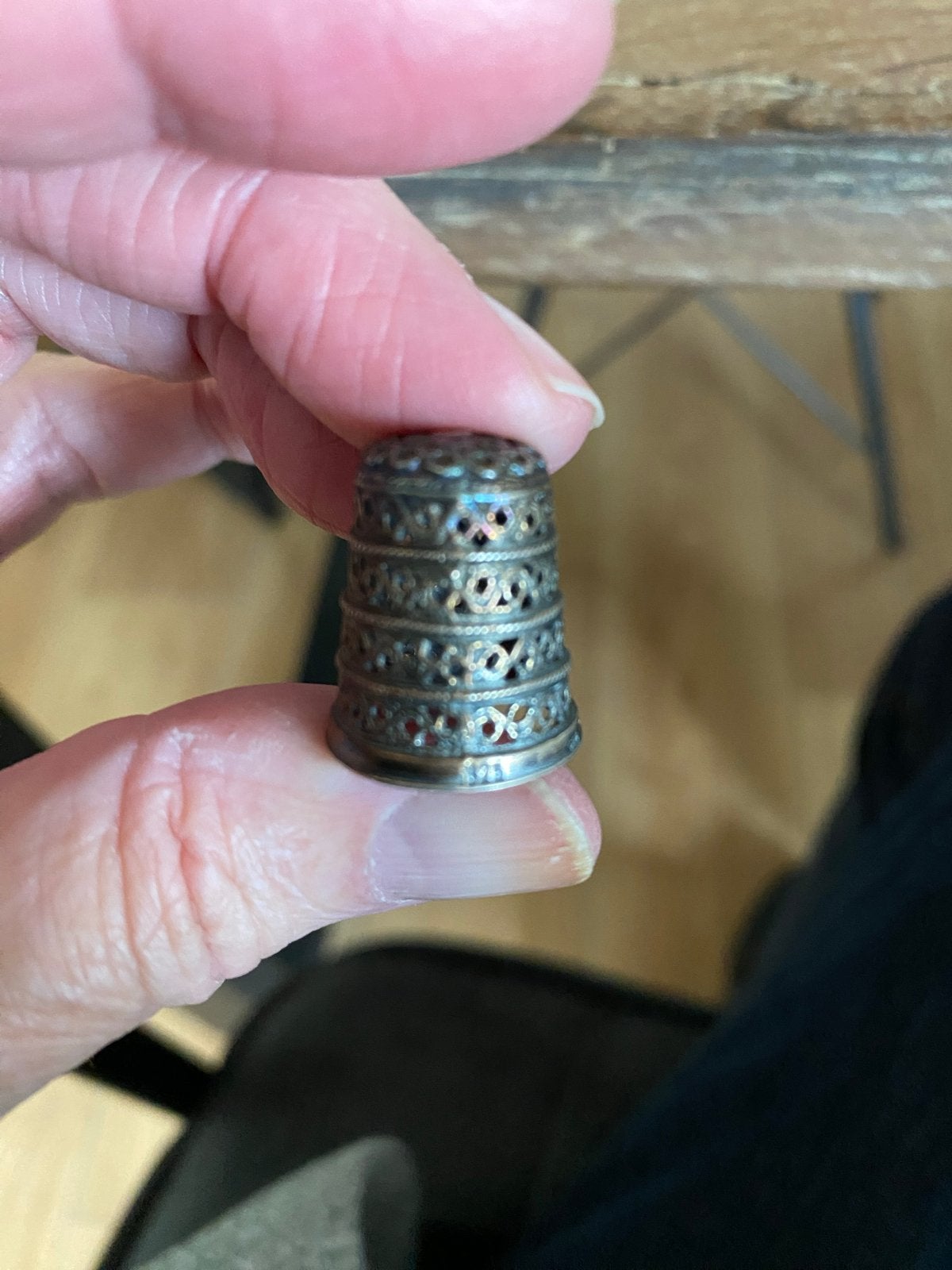 Sterling zilveren vingerhoed 925, decoratief, 6 gram, Gebruikt, Reliëf, Ophalen of Verzenden, Buitenland