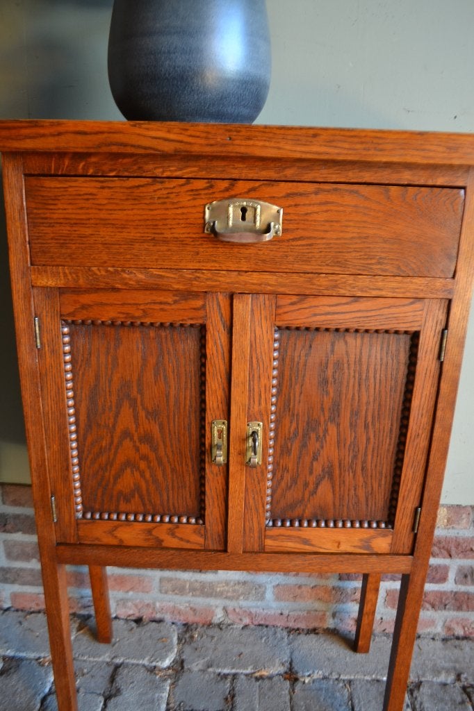 Prachtig antiek eiken houten Art Deco halkastje., Verzenden