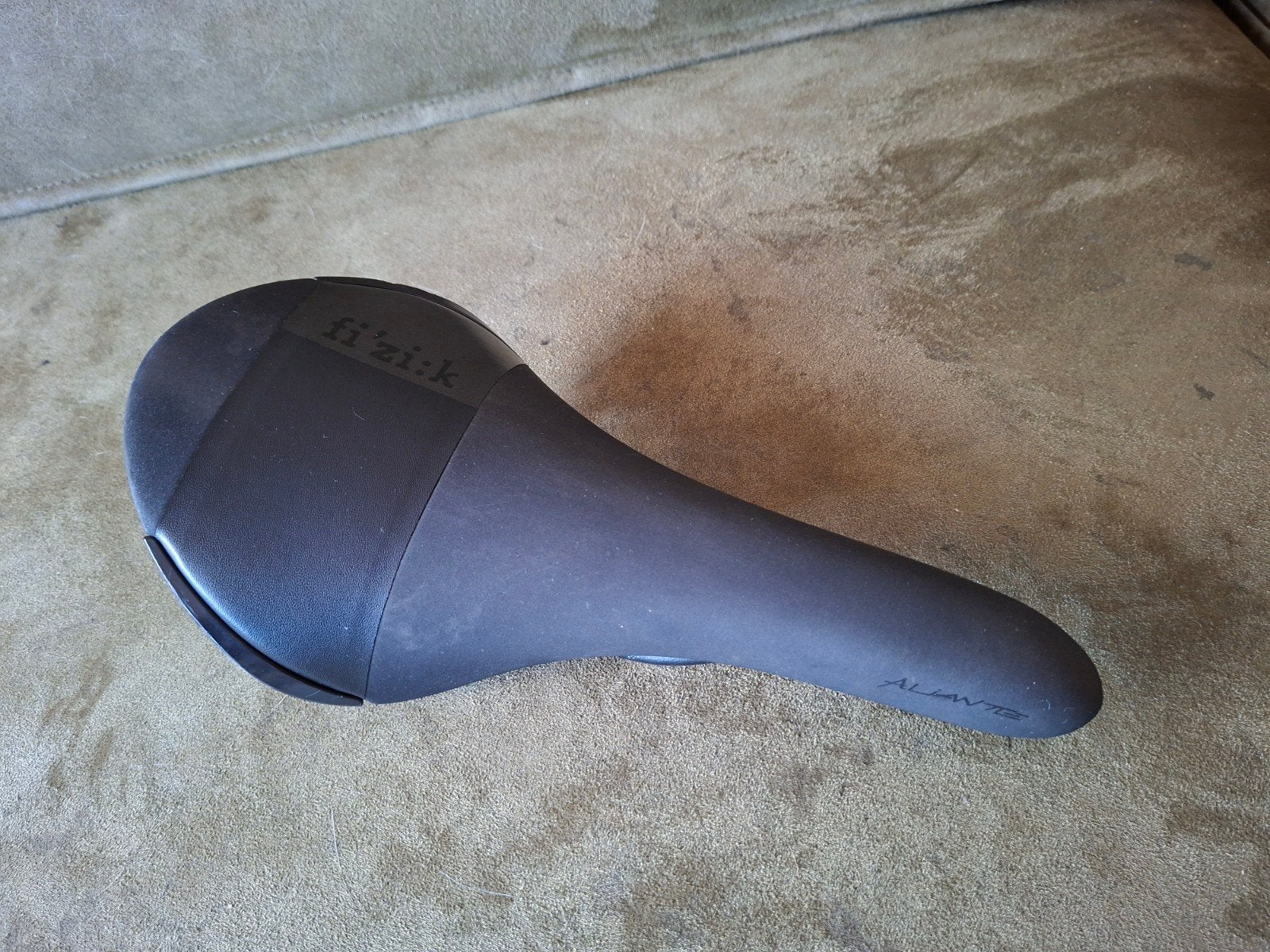 Fizik Aliante R5 Manganese Zadel 138mm Racefiets, Gebruikt, Kunststof, Ophalen of Verzenden, Zadel
