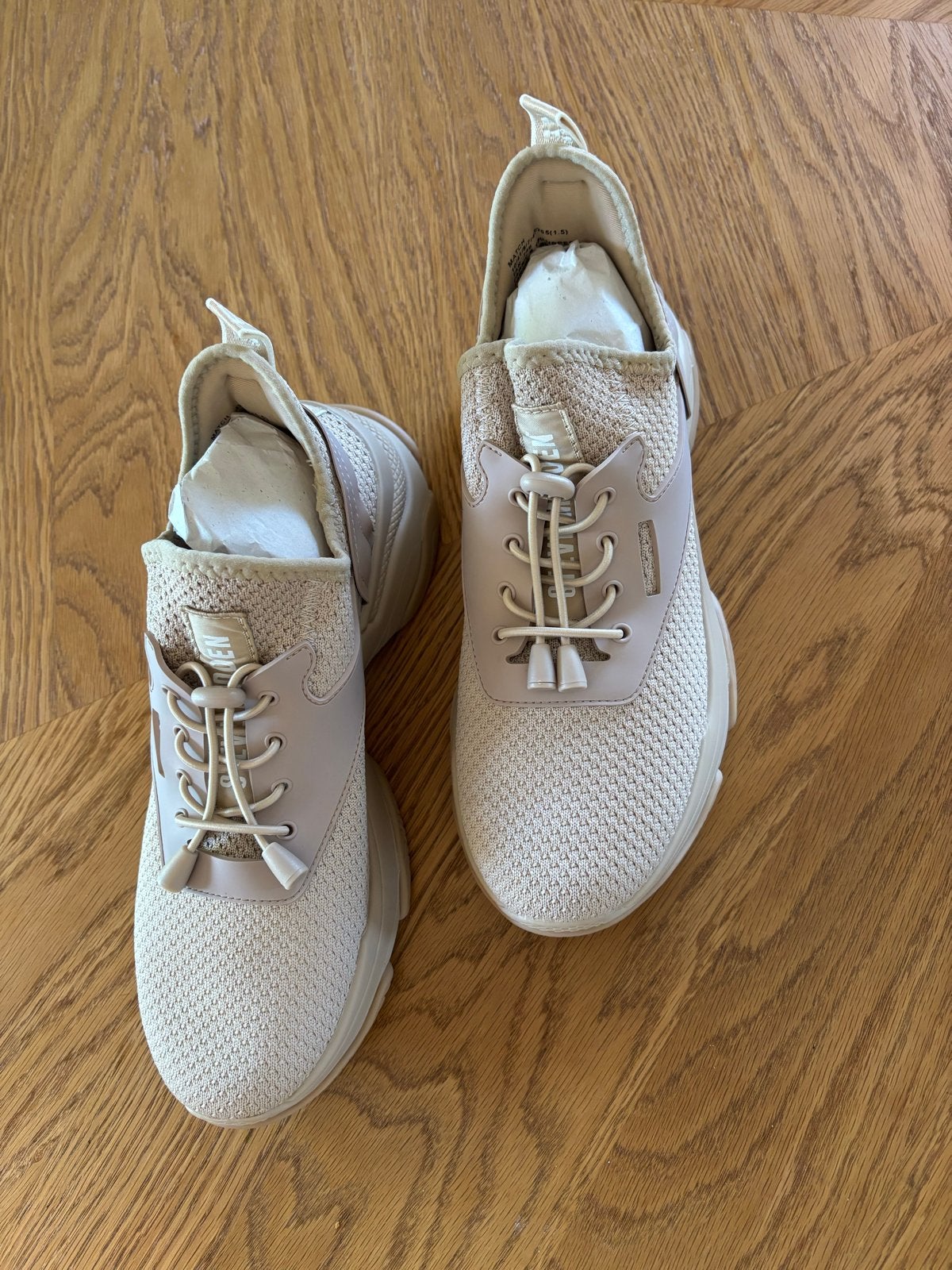 Nieuwe Steve Madden sneakers maat 41, Ophalen, Nieuw, Beige, Sneakers of Gympen