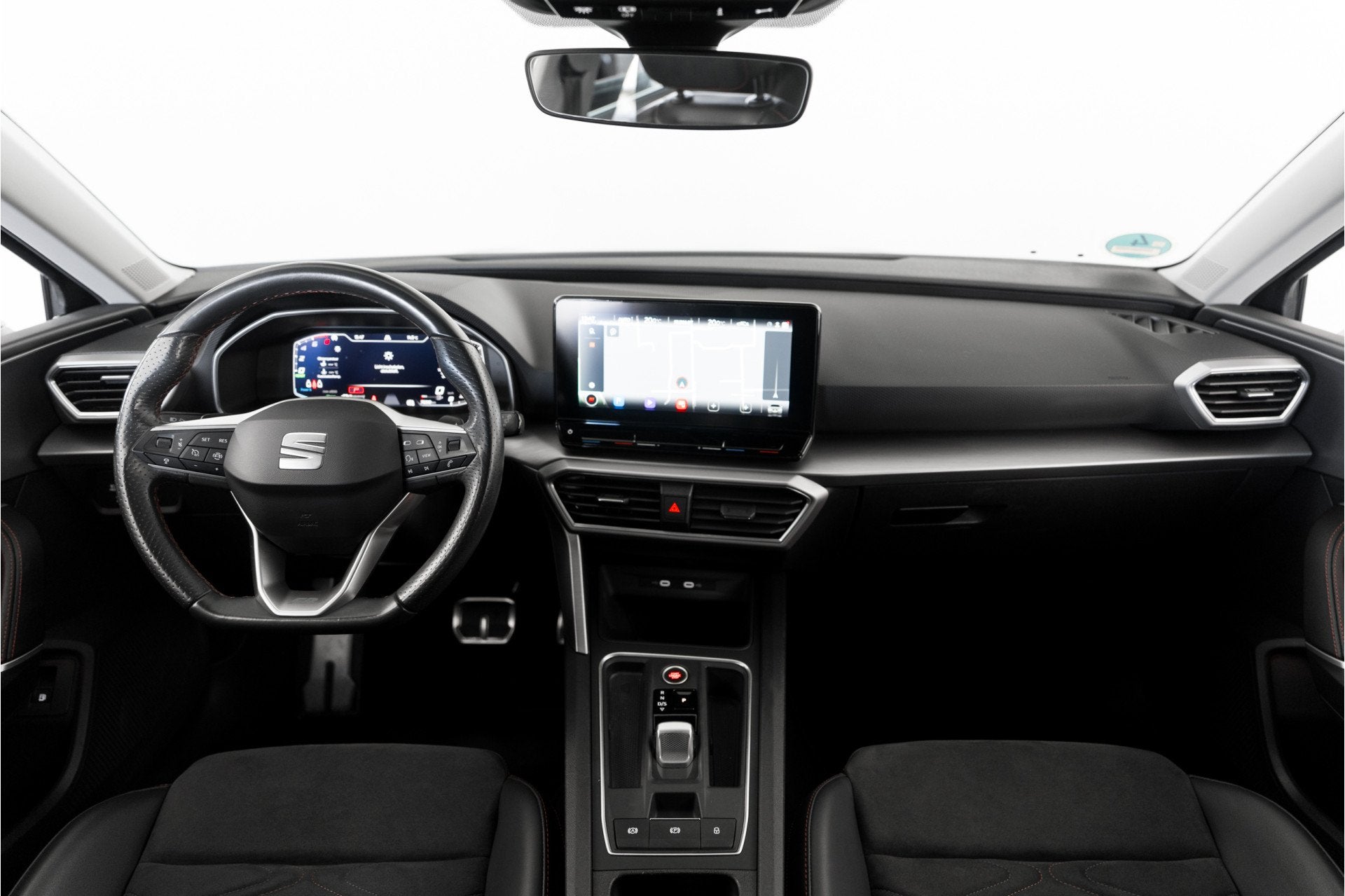 SEAT Leon Sportstourer SEAT Leon ST eHybrid FR Automaat | 20, Gebruikt, 4 cilinders, Leon, Leder en Stof