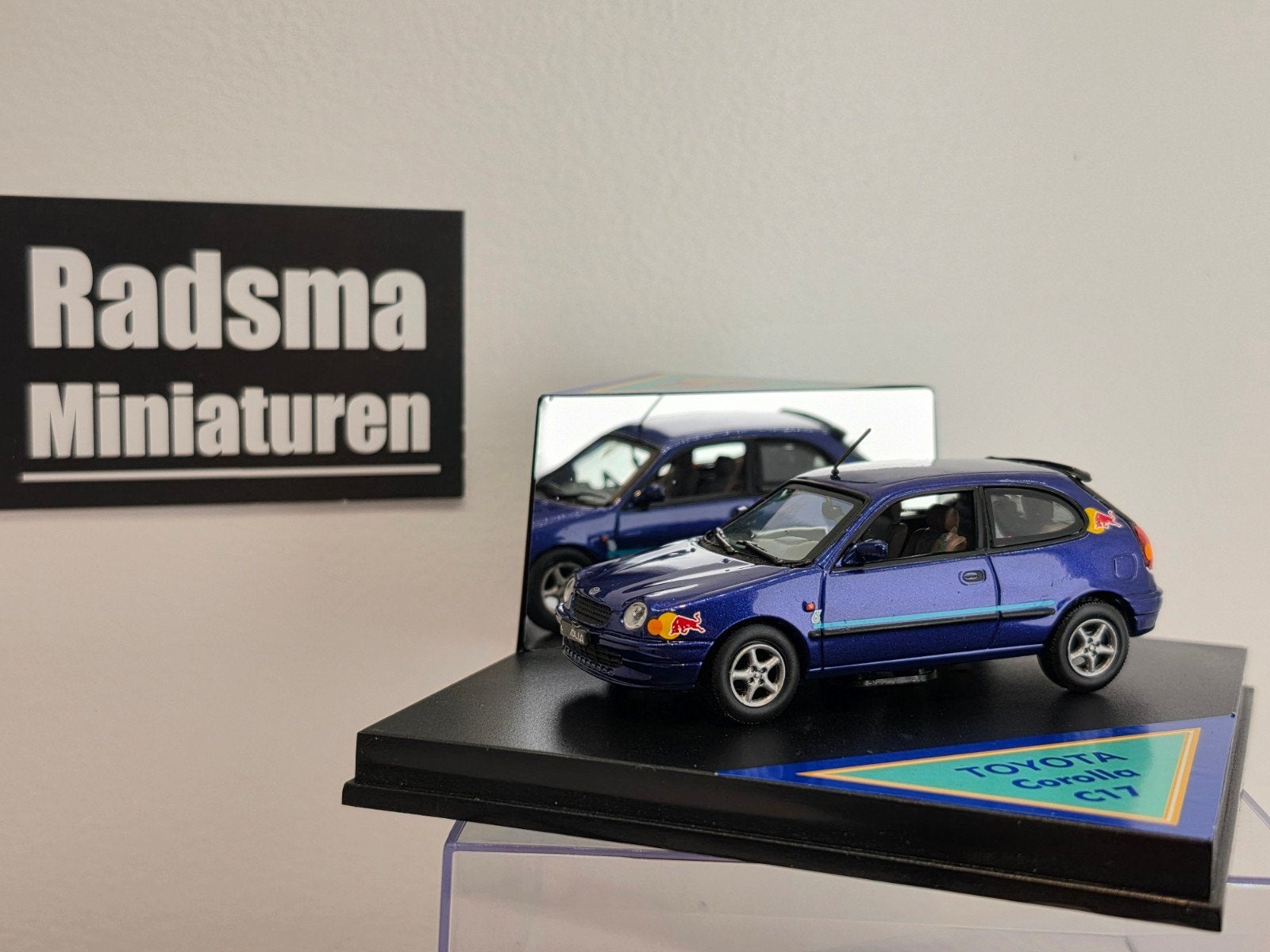 Toyota Corolla C17 " Red Bull " 1:43 Vitesse, Overige merken, Auto, Ophalen of Verzenden, Zo goed als nieuw