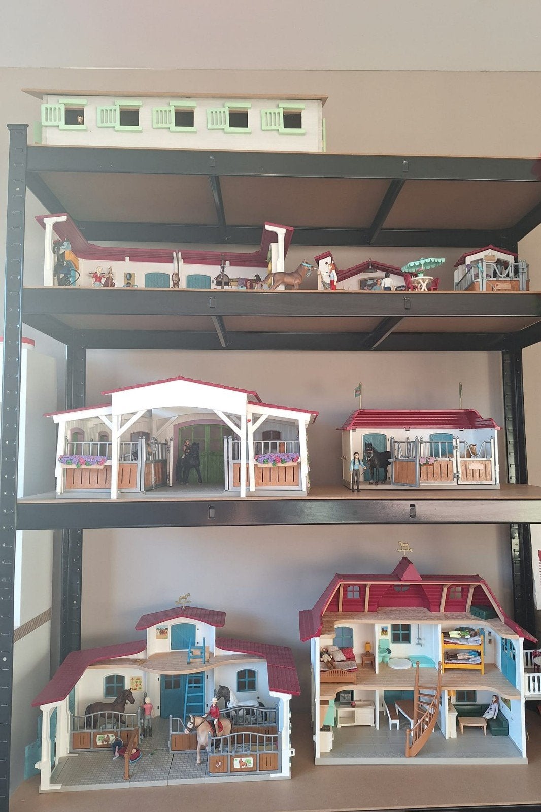 Grote Schleich Paardenstal en Manege met veel accessoires, Ophalen, Zo goed als nieuw, Jongen of Meisje