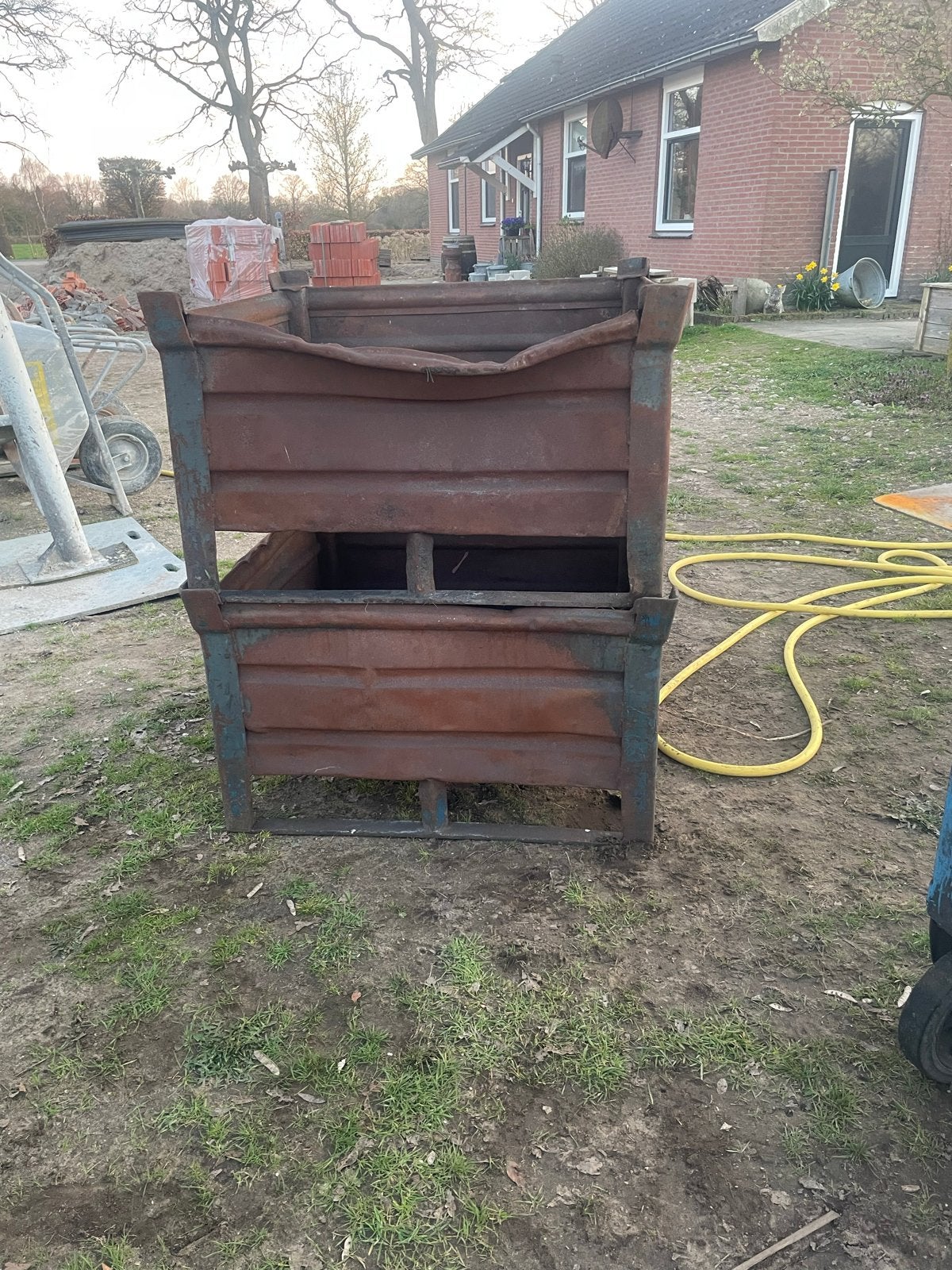 Stalen bak, Ophalen, Gebruikt
