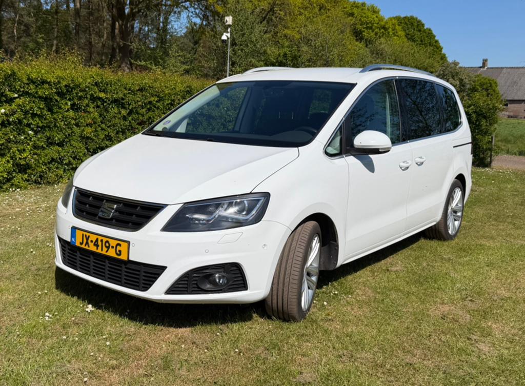 Seat Alhambra - Automaat - 7 persoons - origineel NL, Auto's, Navigatiesysteem, 1800 kg, Zwart, 4 cilinders