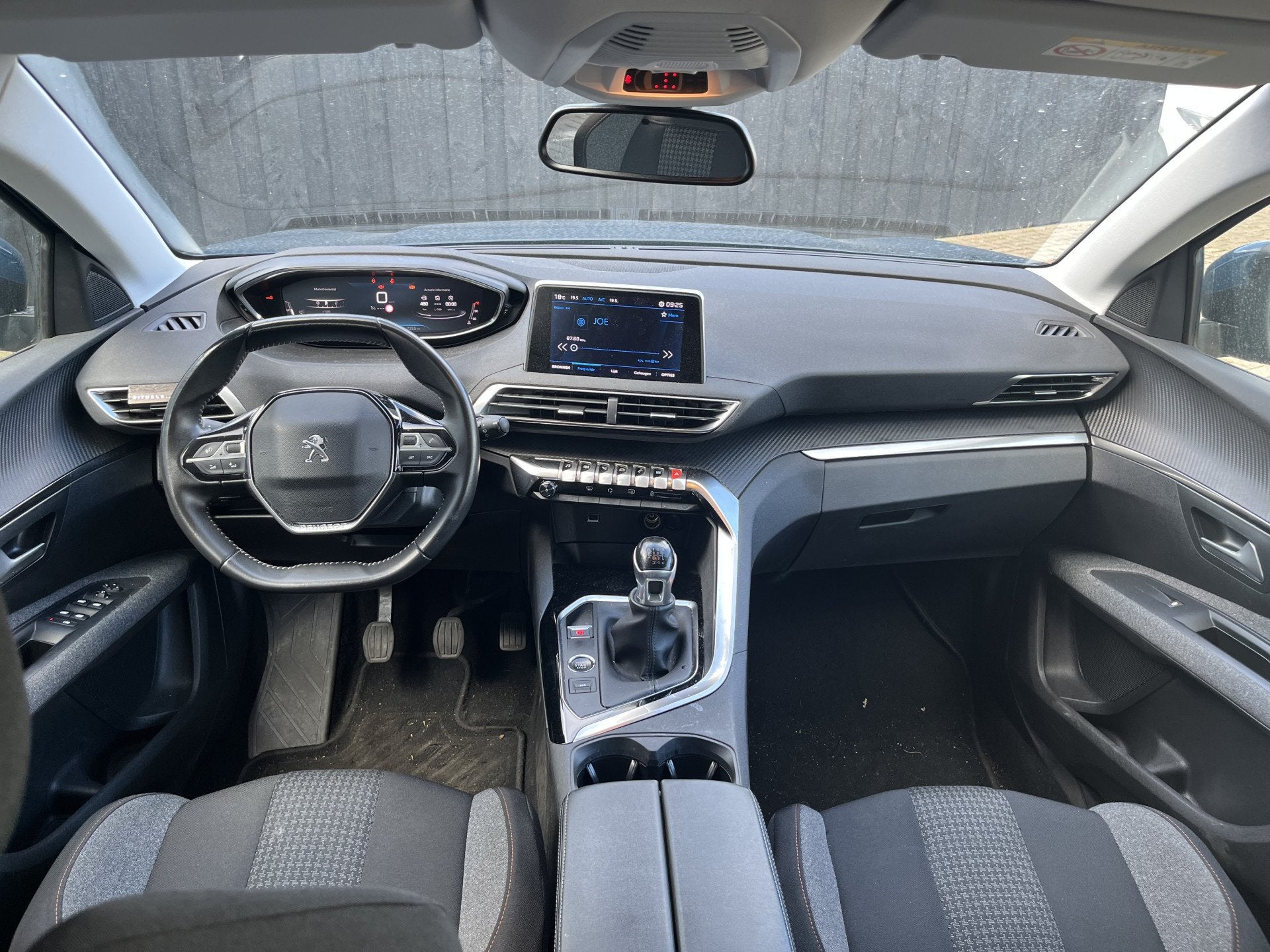 Peugeot 5008 1.2 PureTech Active Pack Carplay / Cruise / Lmv, Auto's, Peugeot, Voorwielaandrijving, Gebruikt, Euro 6, 1199 cc