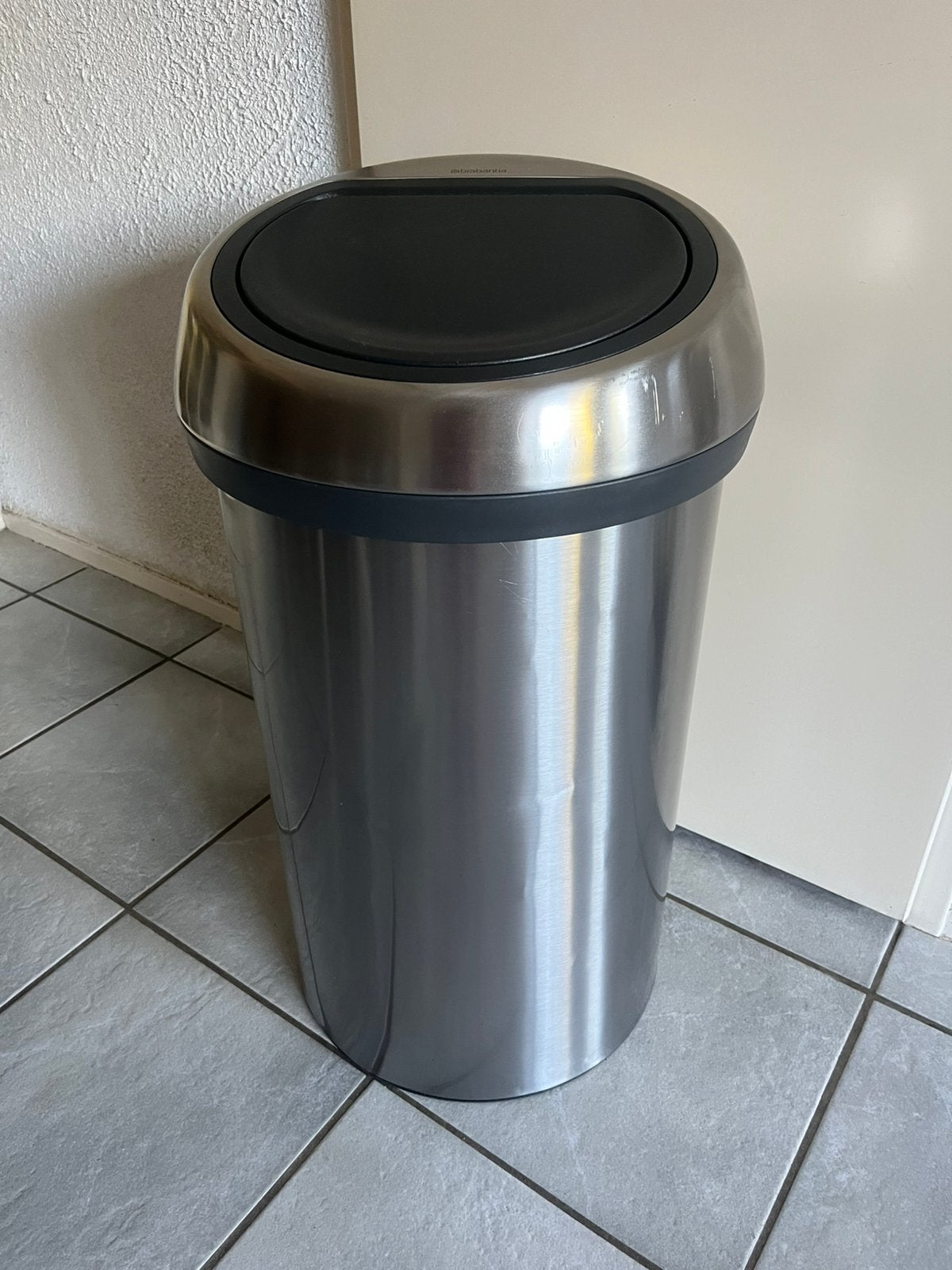 Brabantia Touch Bin prullenbak 60 liter (fingerprint proof ), 40 liter of meer, Ophalen, Zo goed als nieuw, Rvs