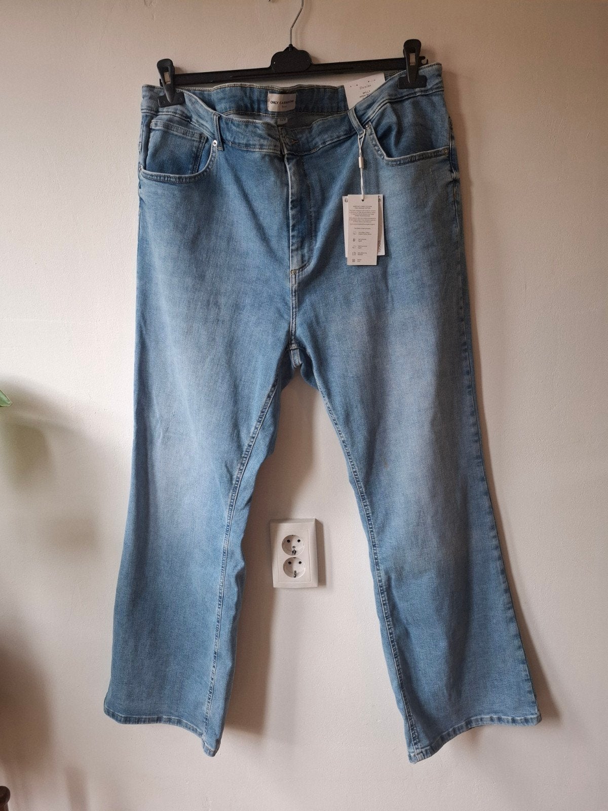 Only Carmakoma Willy High Waist Flared Jeans - Maat 54/30, Customerservice@bestseller.com, Blauw, Nieuw, Ophalen of Verzenden