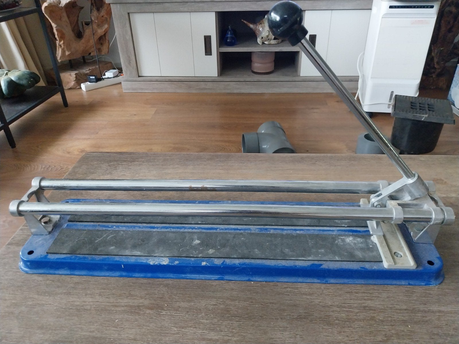 Tegelsnijder - Handig gereedschap voor tegelwerk, Ophalen of Verzenden