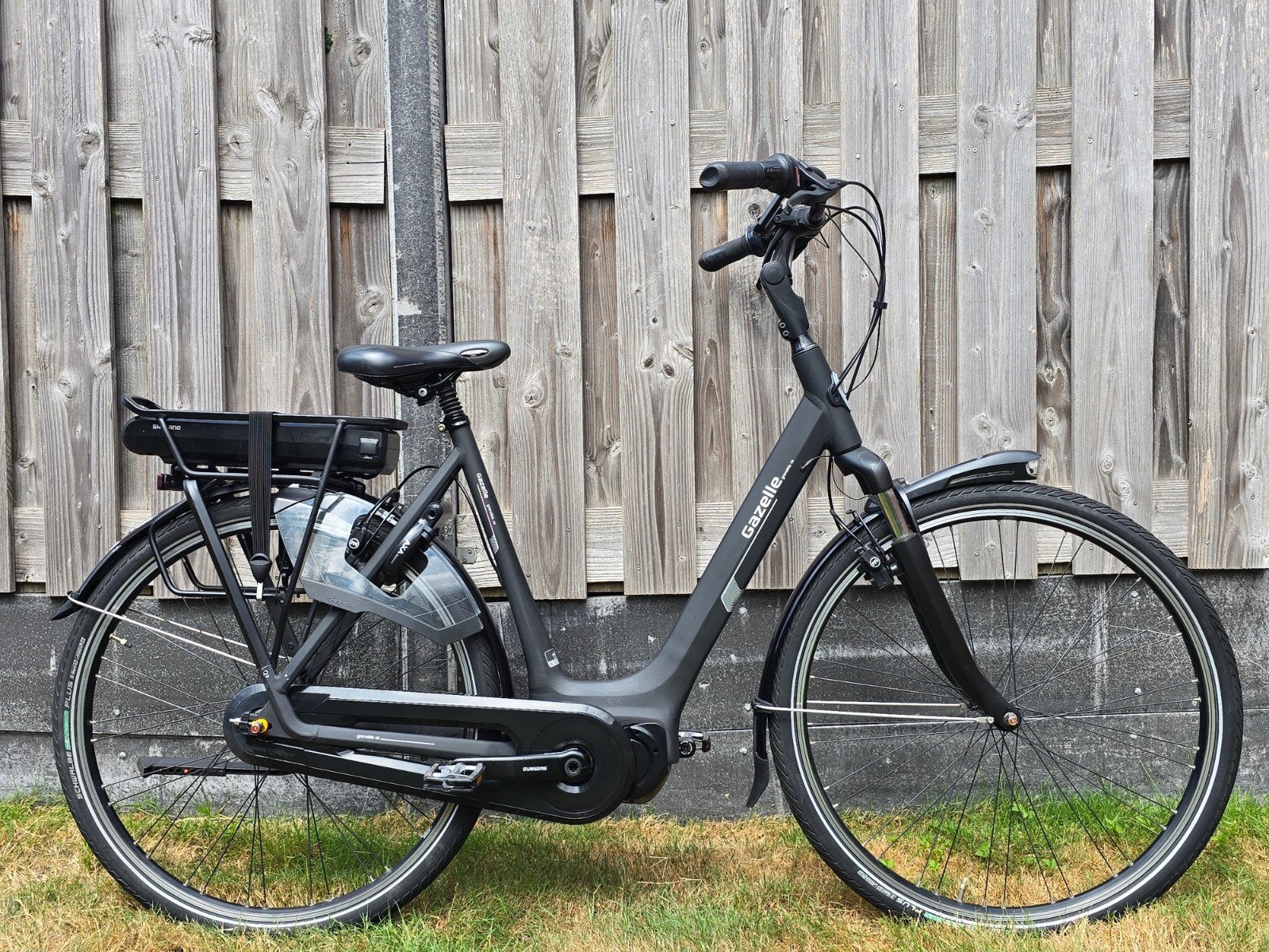 Gazelle Grenoble C8 57cm Middenmotor E-bike Elektrischefiets, Ophalen, Zo goed als nieuw, 50 km per accu of meer, 55 tot 59 cm