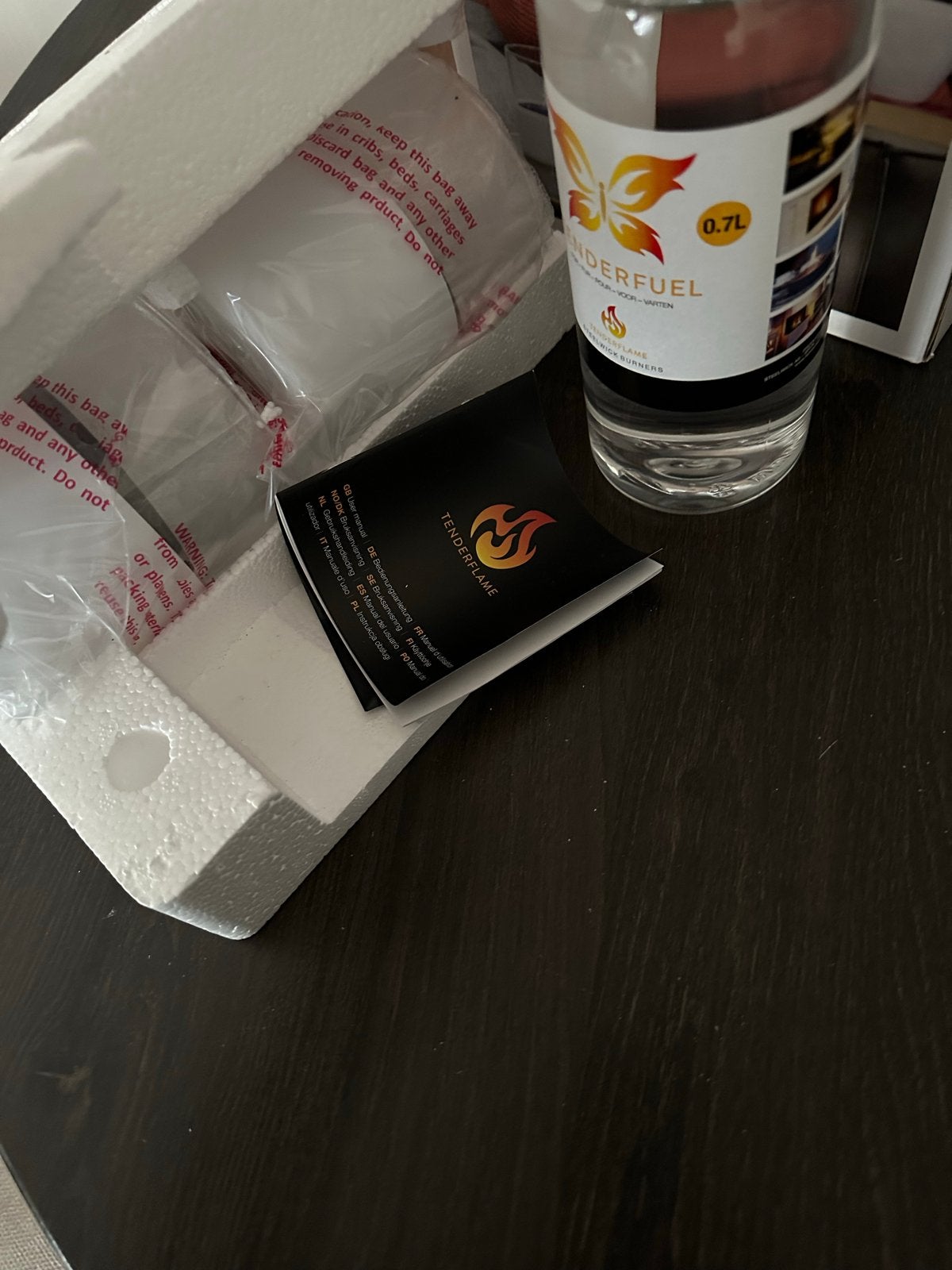 Tenderflame Lilly 10 White Giftset 2 stuks + TenderFuel 0,7l, Huis en Inrichting, Windlicht, Nieuw, Ophalen of Verzenden, Glas